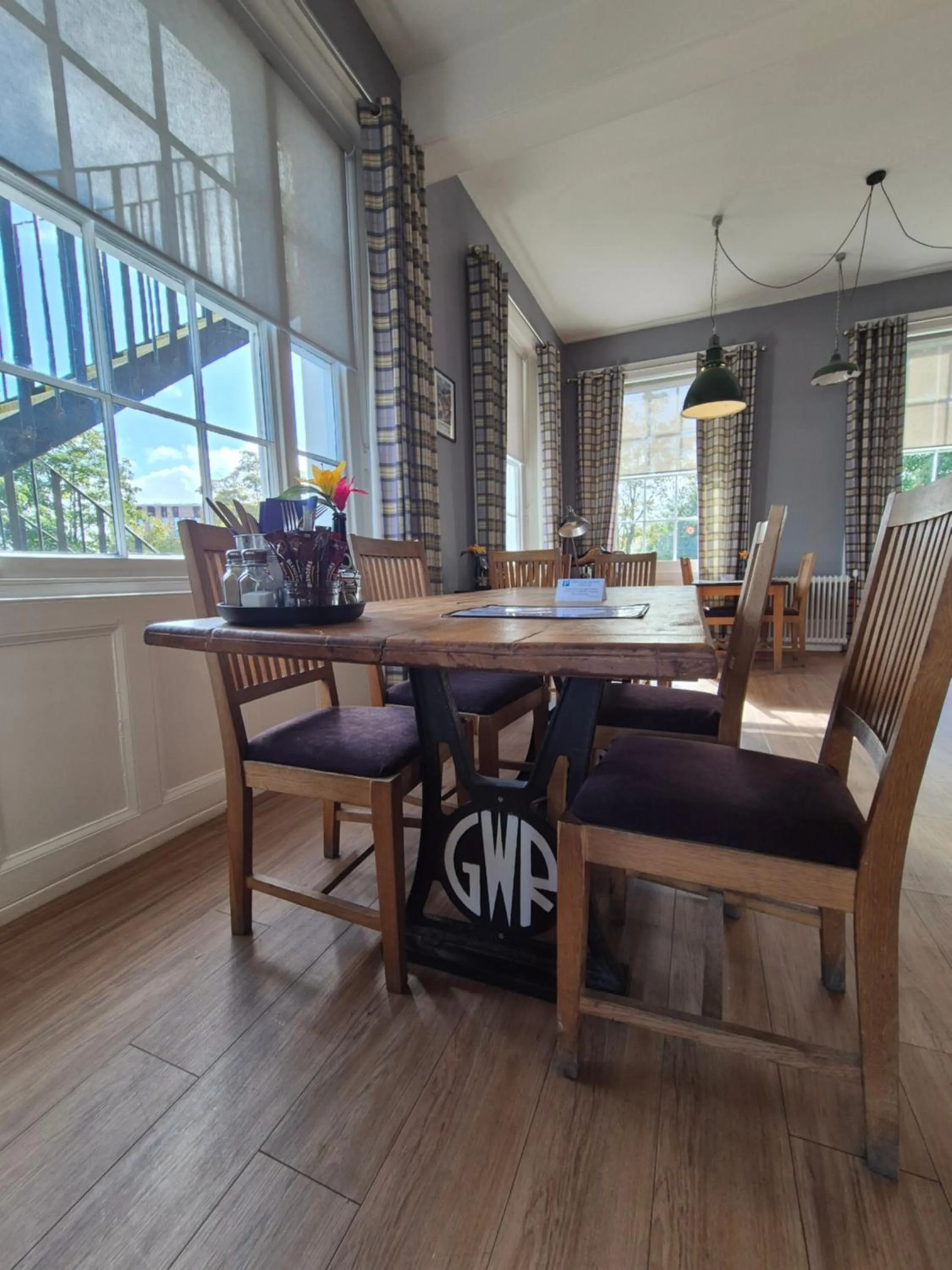 Dining area in The Great Western Hotel