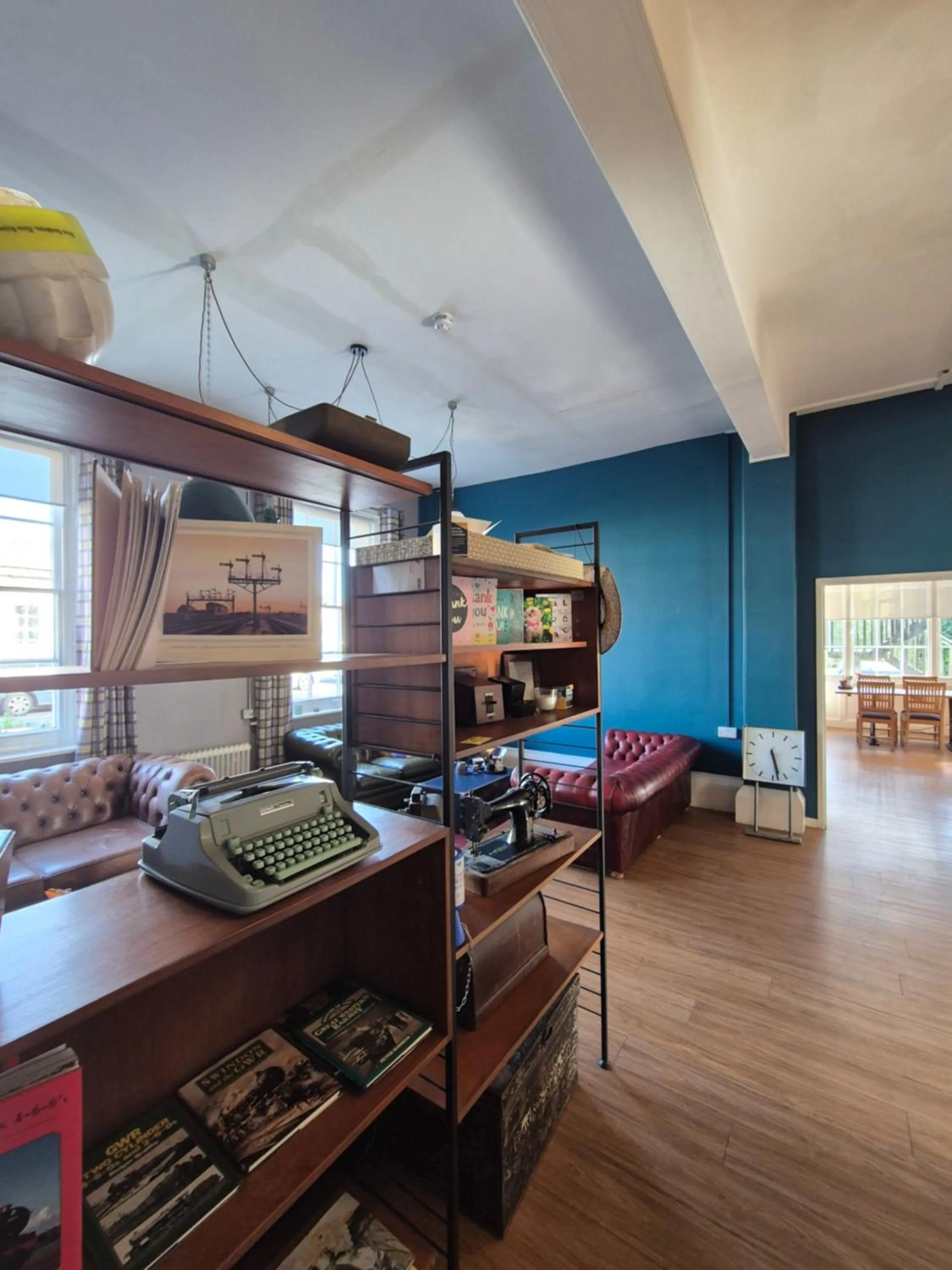 Living room in The Great Western Hotel