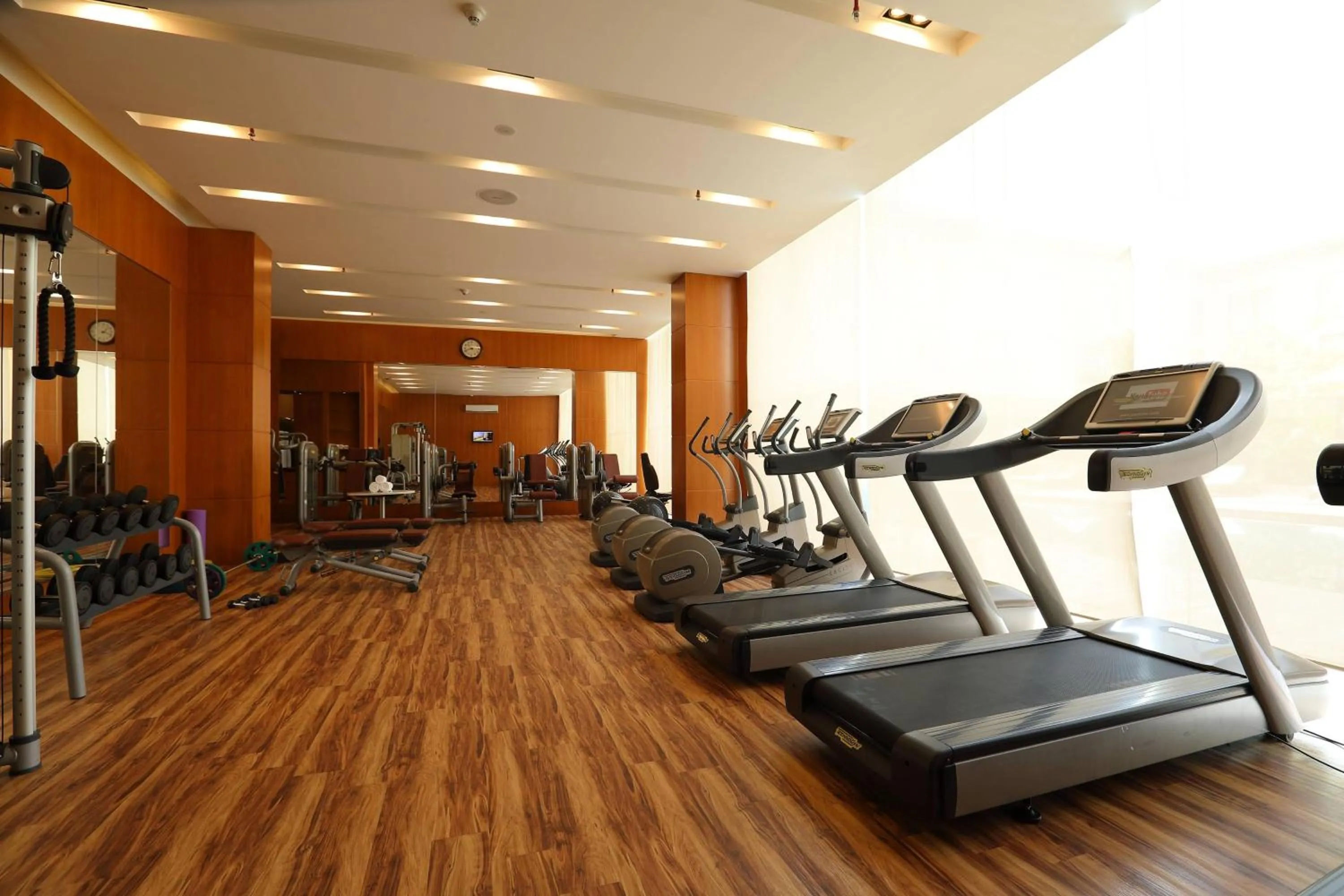 Fitness centre/facilities in Courtyard by Marriott Kochi Airport
