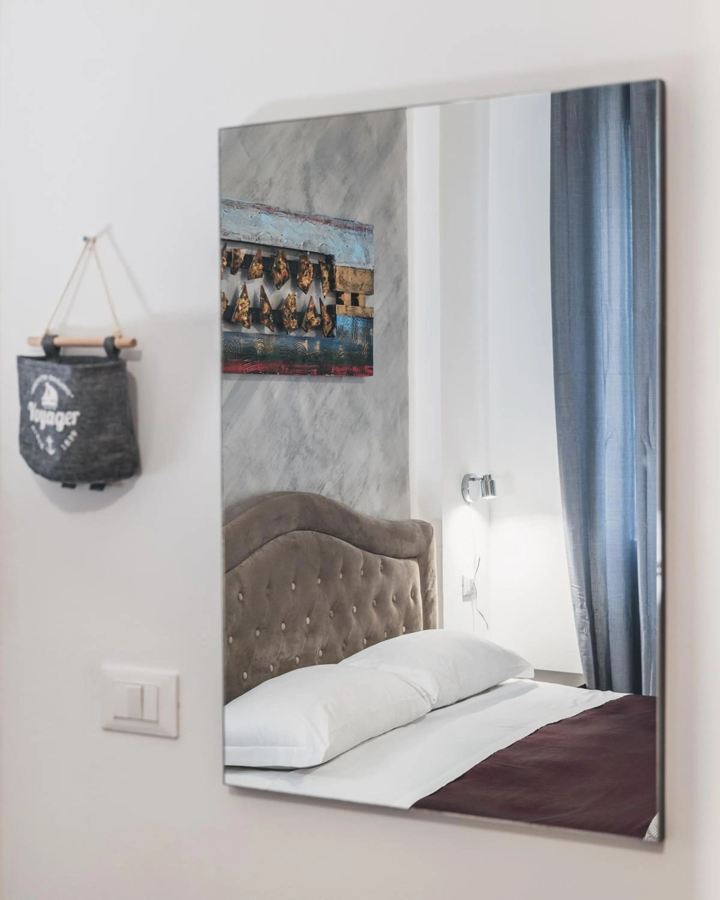 Bulldog Station Apartments with private WC, AC, TV