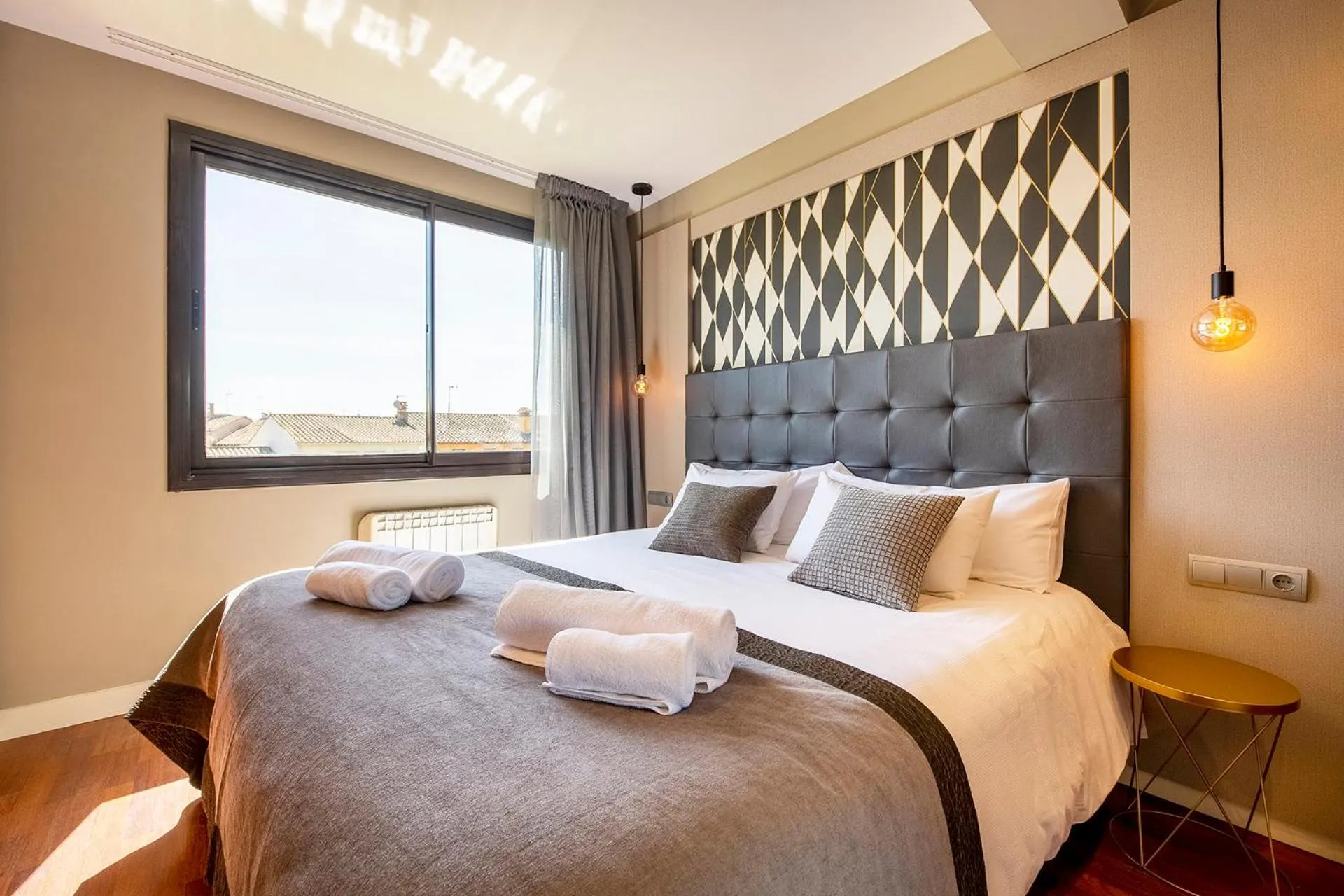 Bedroom, Bed in UP ROOMS BANYOLES