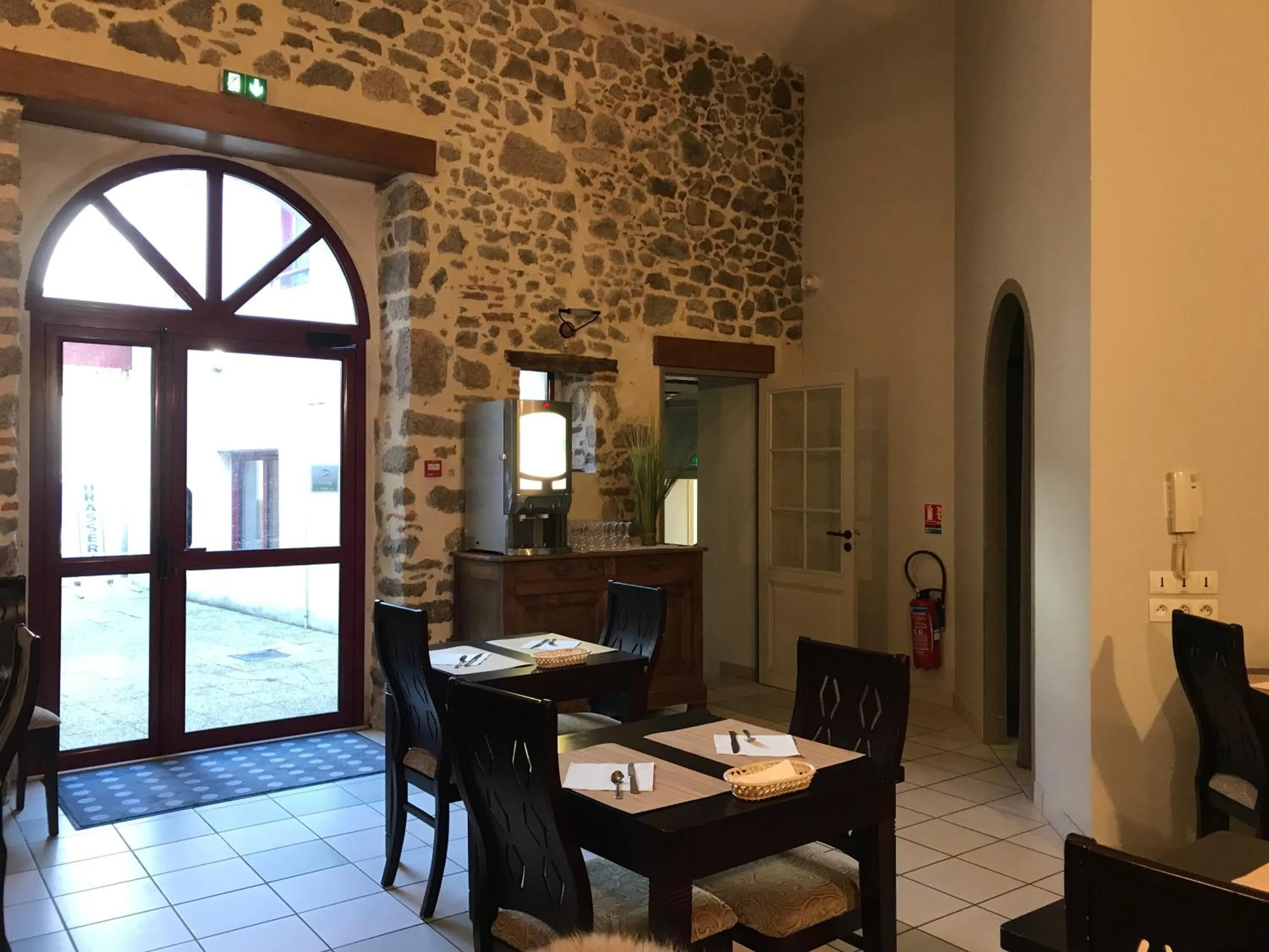 Seating area in La Boule d'or