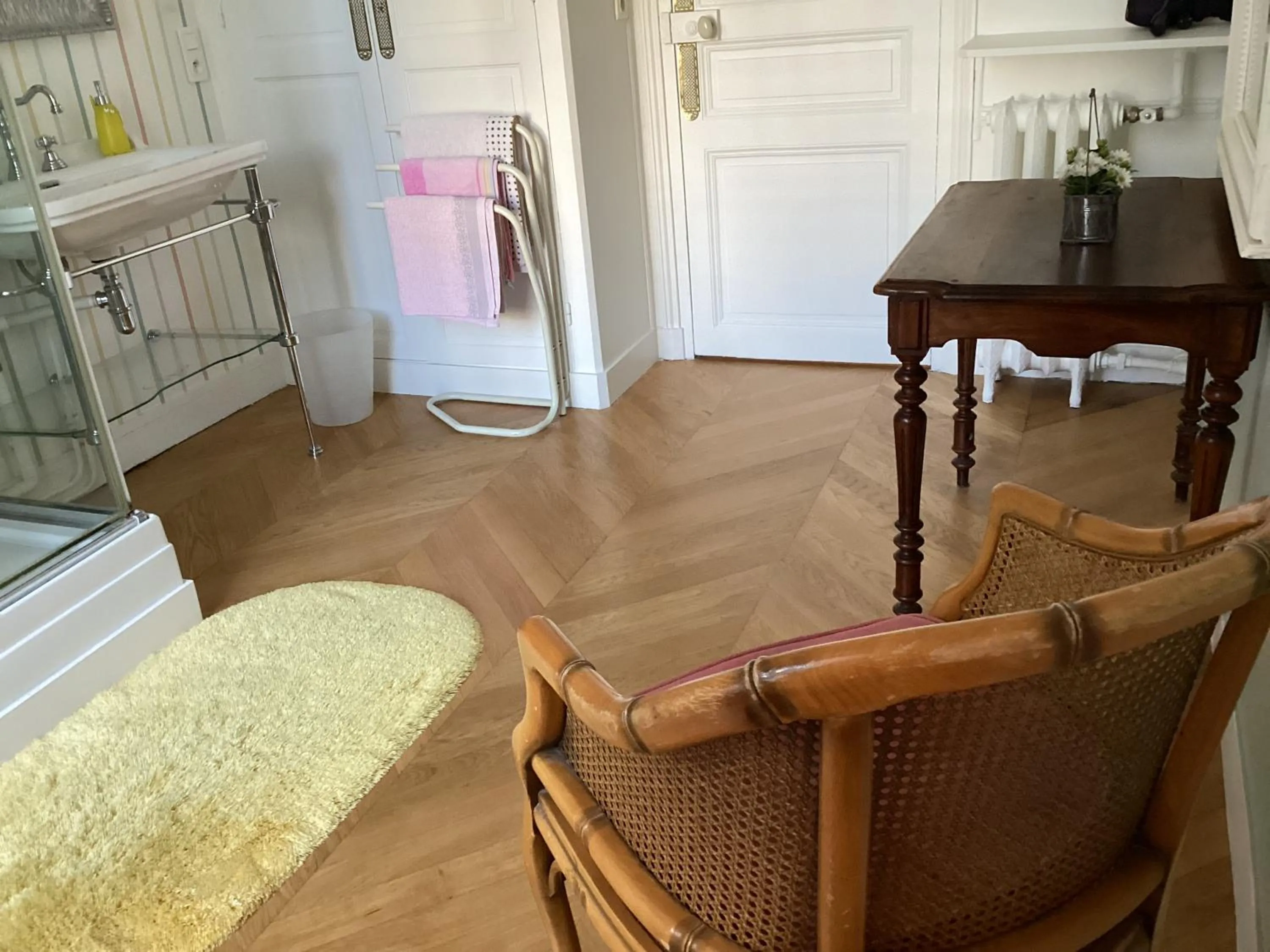 BED and BREAKFAST PARIS QUARTIER CHAMPS-ÉLYSÉES