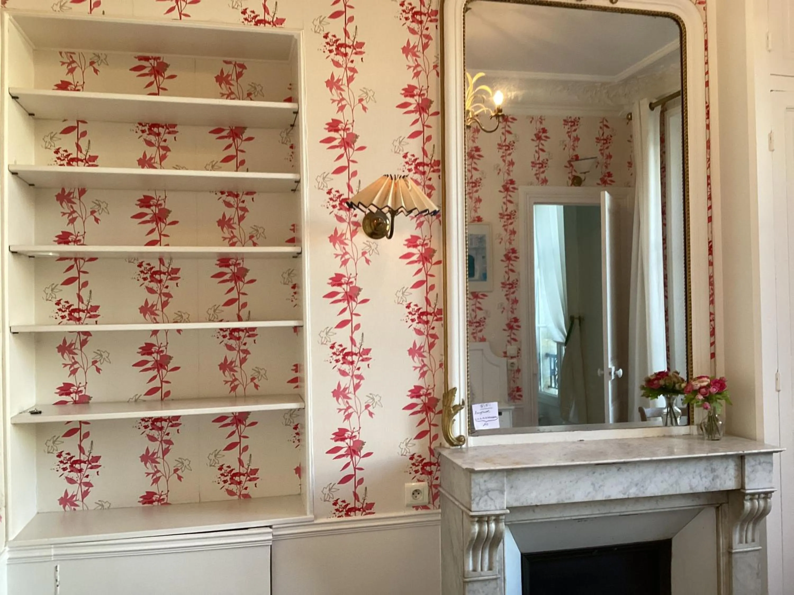 BED and BREAKFAST PARIS QUARTIER CHAMPS-ÉLYSÉES