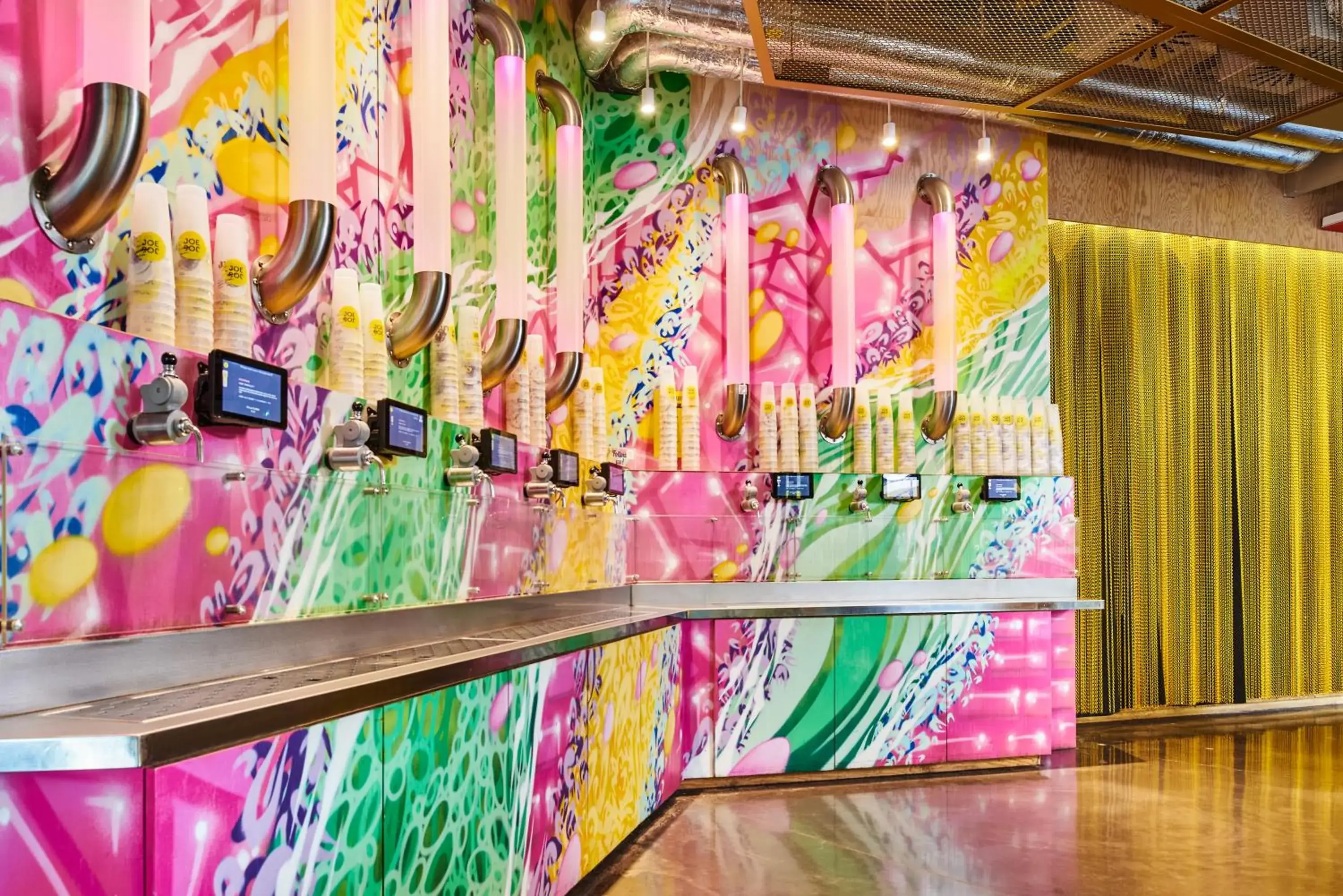 Lounge or bar in JO&JOE Paris Gentilly - Auberge de Jeunesse Lounge or bar in JO&JOE Paris Gentilly - Auberge de Jeunesse