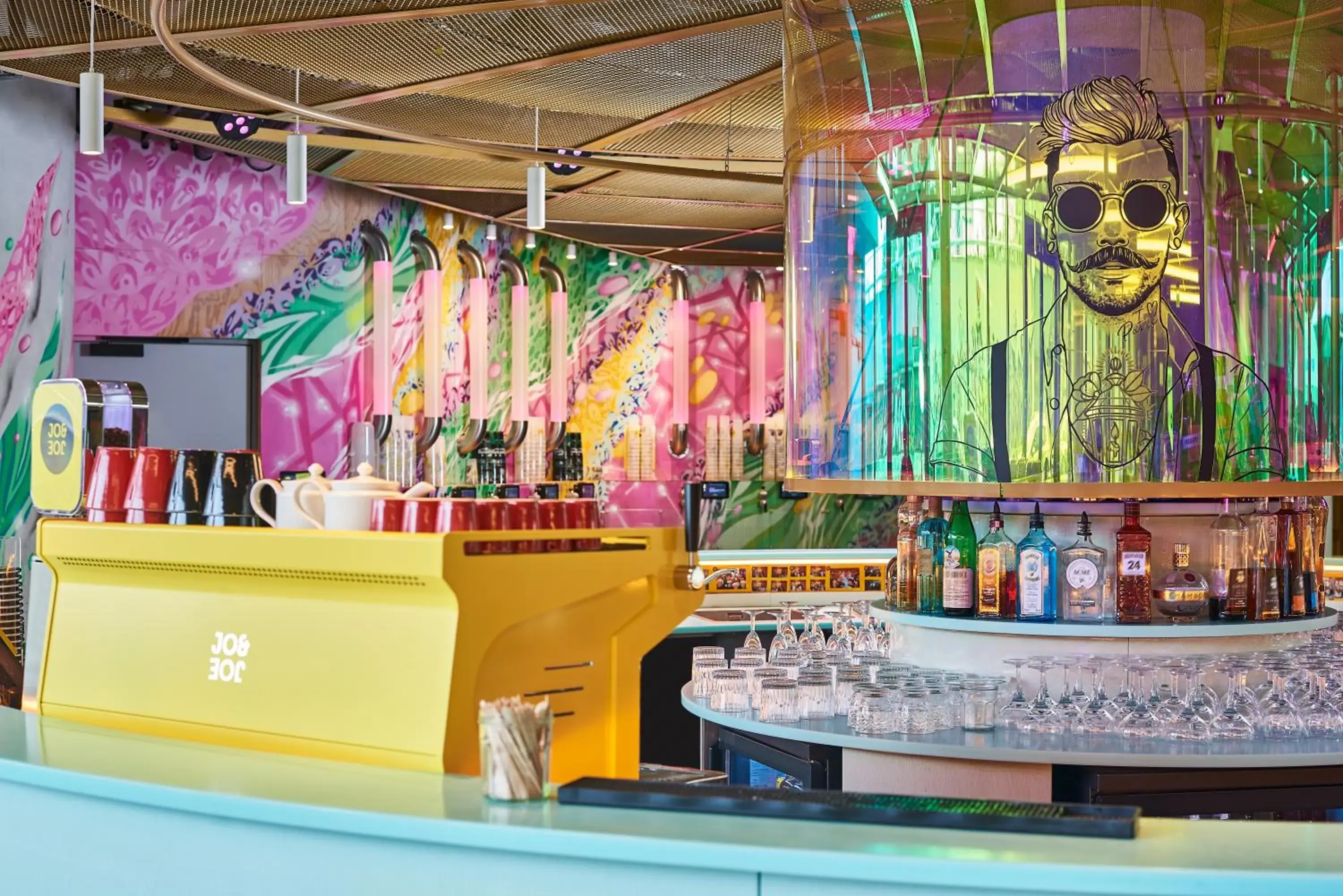 Lounge or bar in JO&JOE Paris Gentilly - Auberge de Jeunesse Lounge or bar in JO&JOE Paris Gentilly - Auberge de Jeunesse