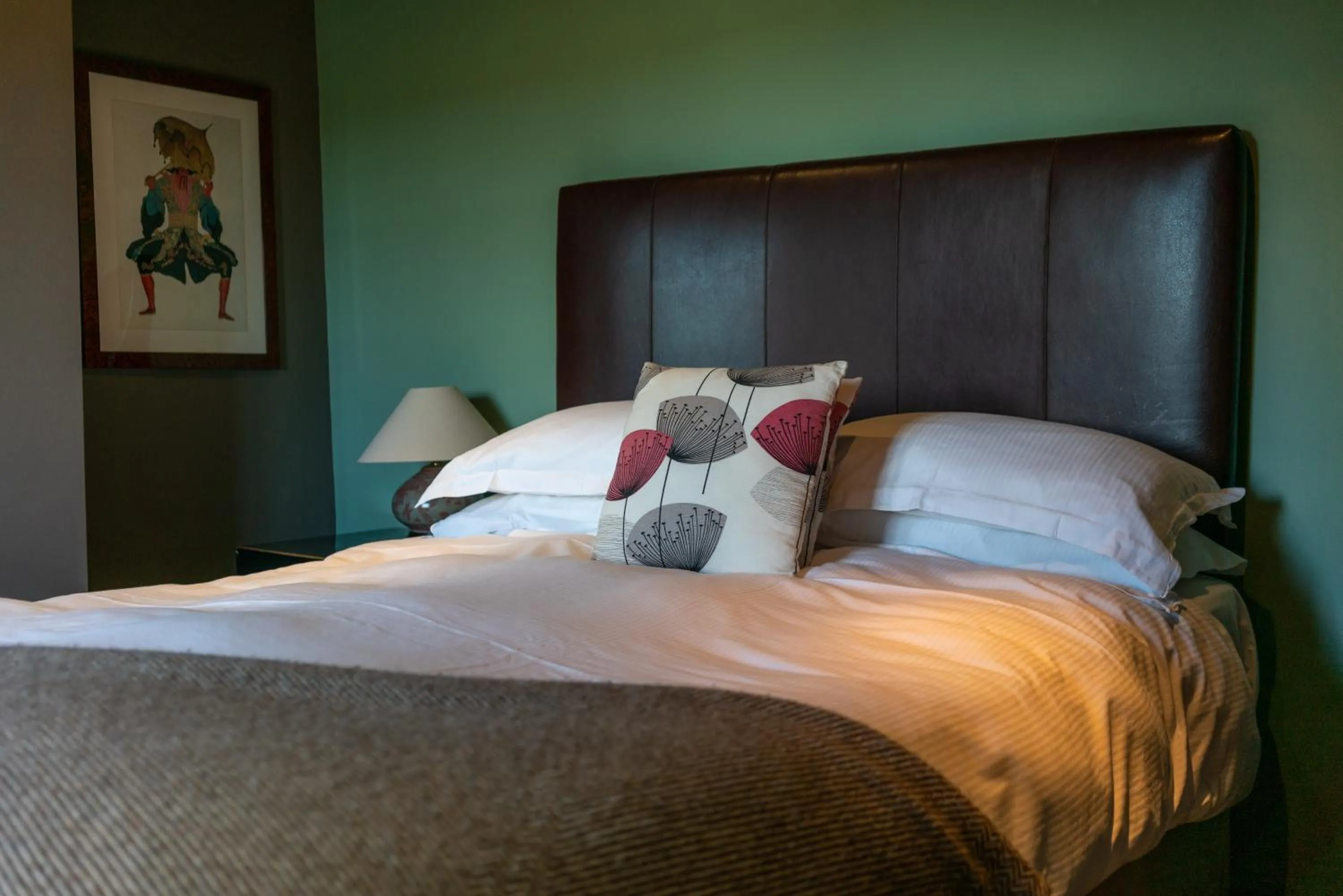 Bed in The Royal Oak Inn