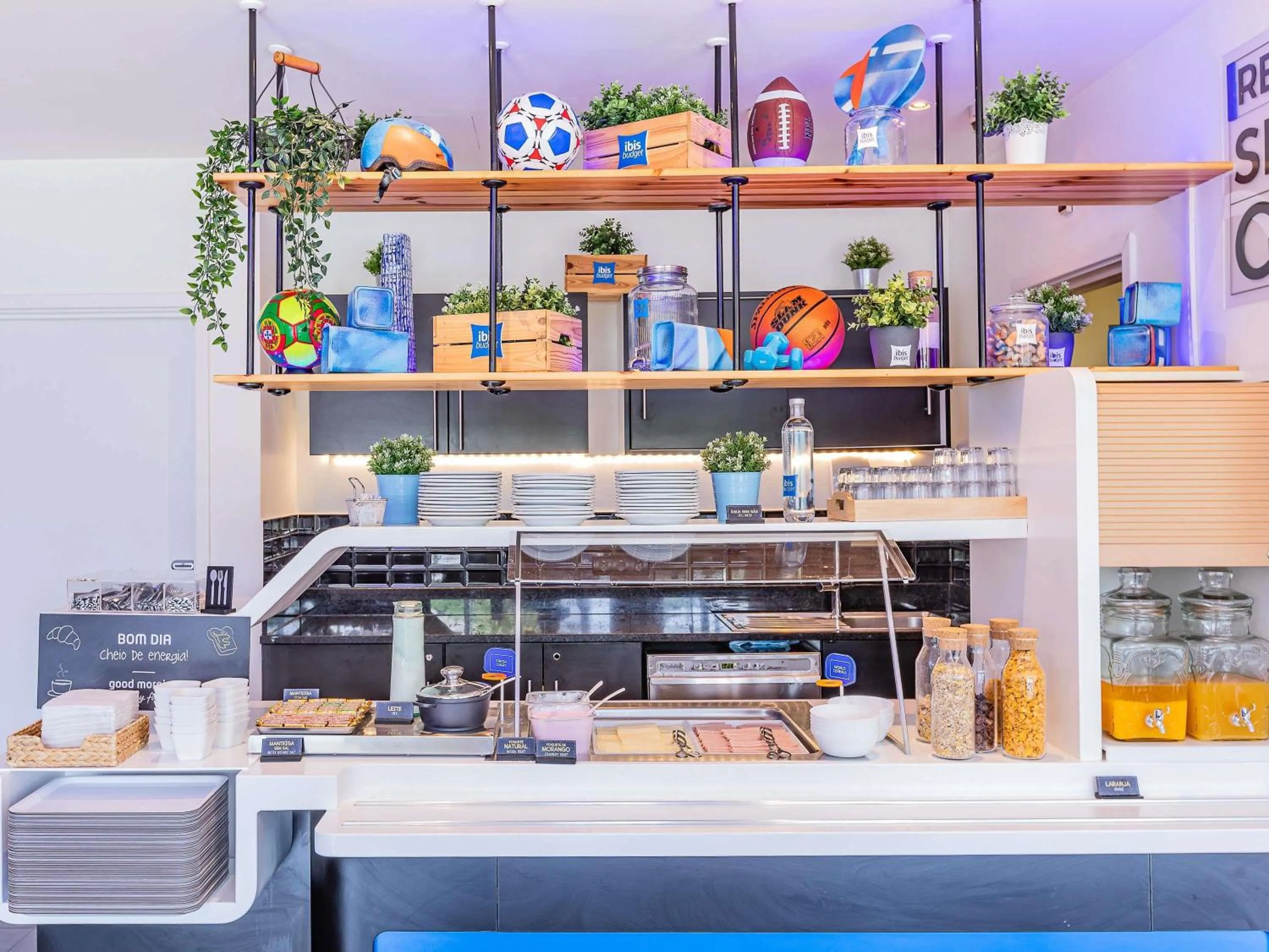 Breakfast in Hotel ibis Budget Porto Gaia