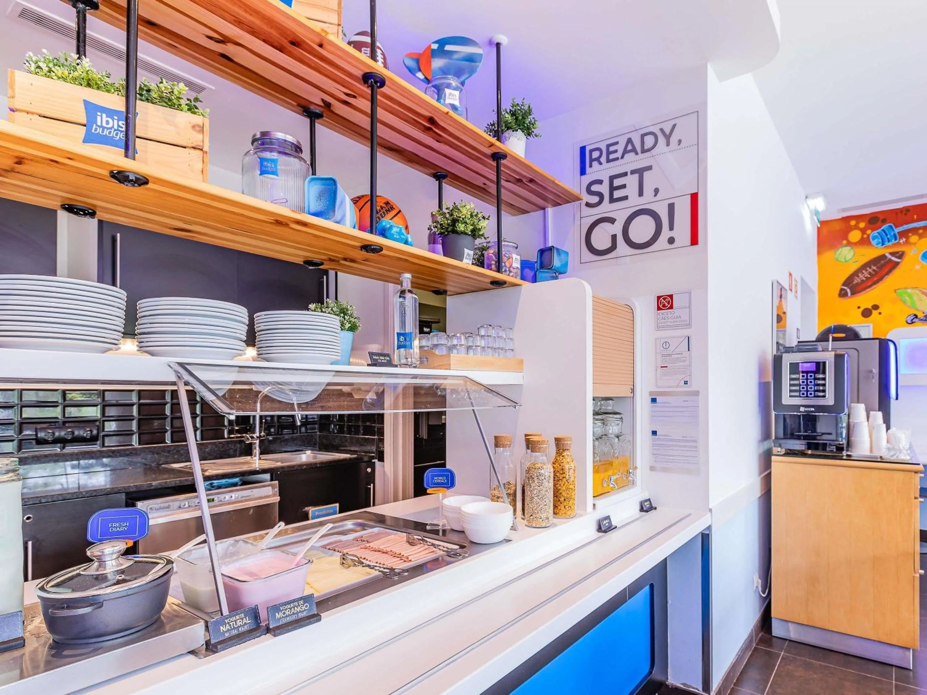 Breakfast in Hotel ibis Budget Porto Gaia