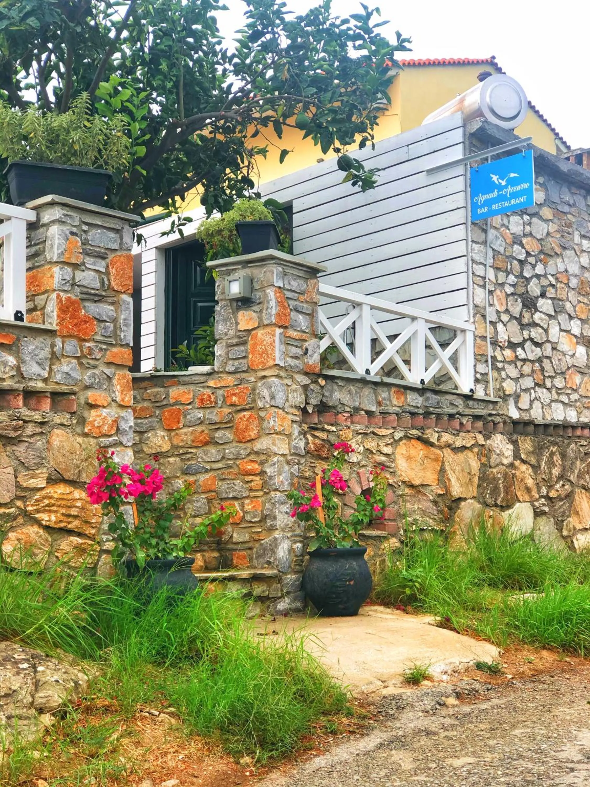 Property building in Azzurro