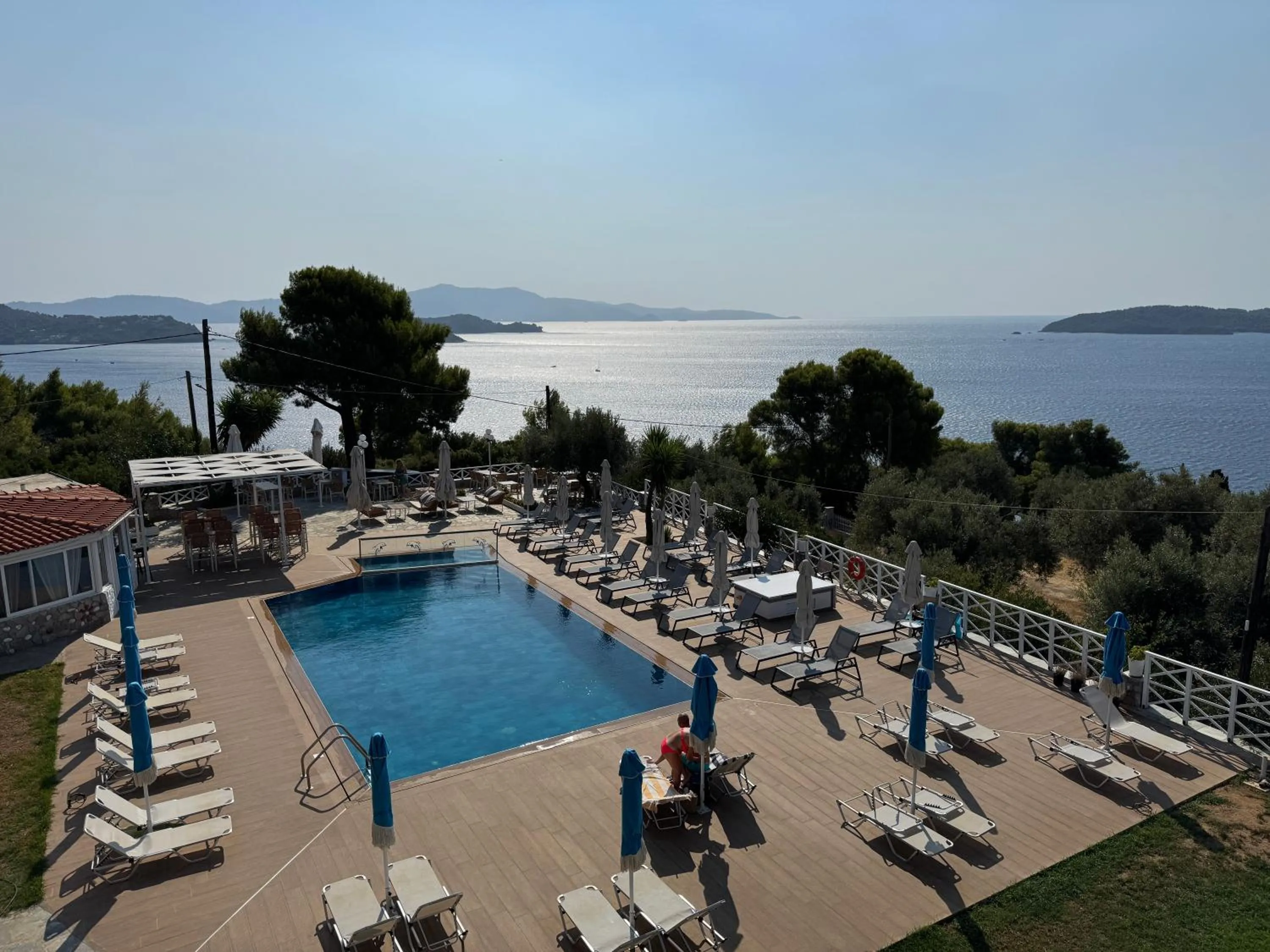 Pool view in Azzurro