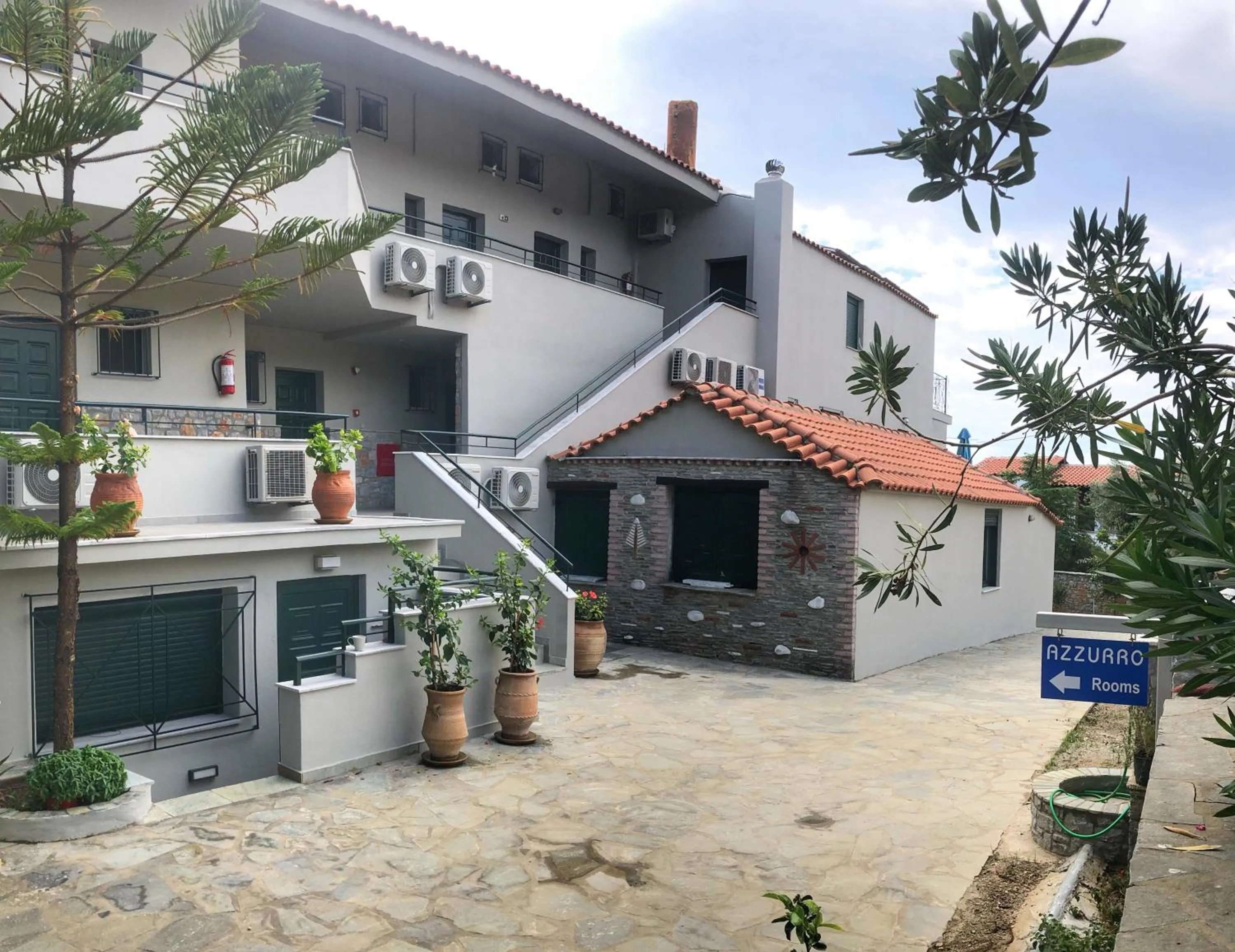 Property building in Azzurro