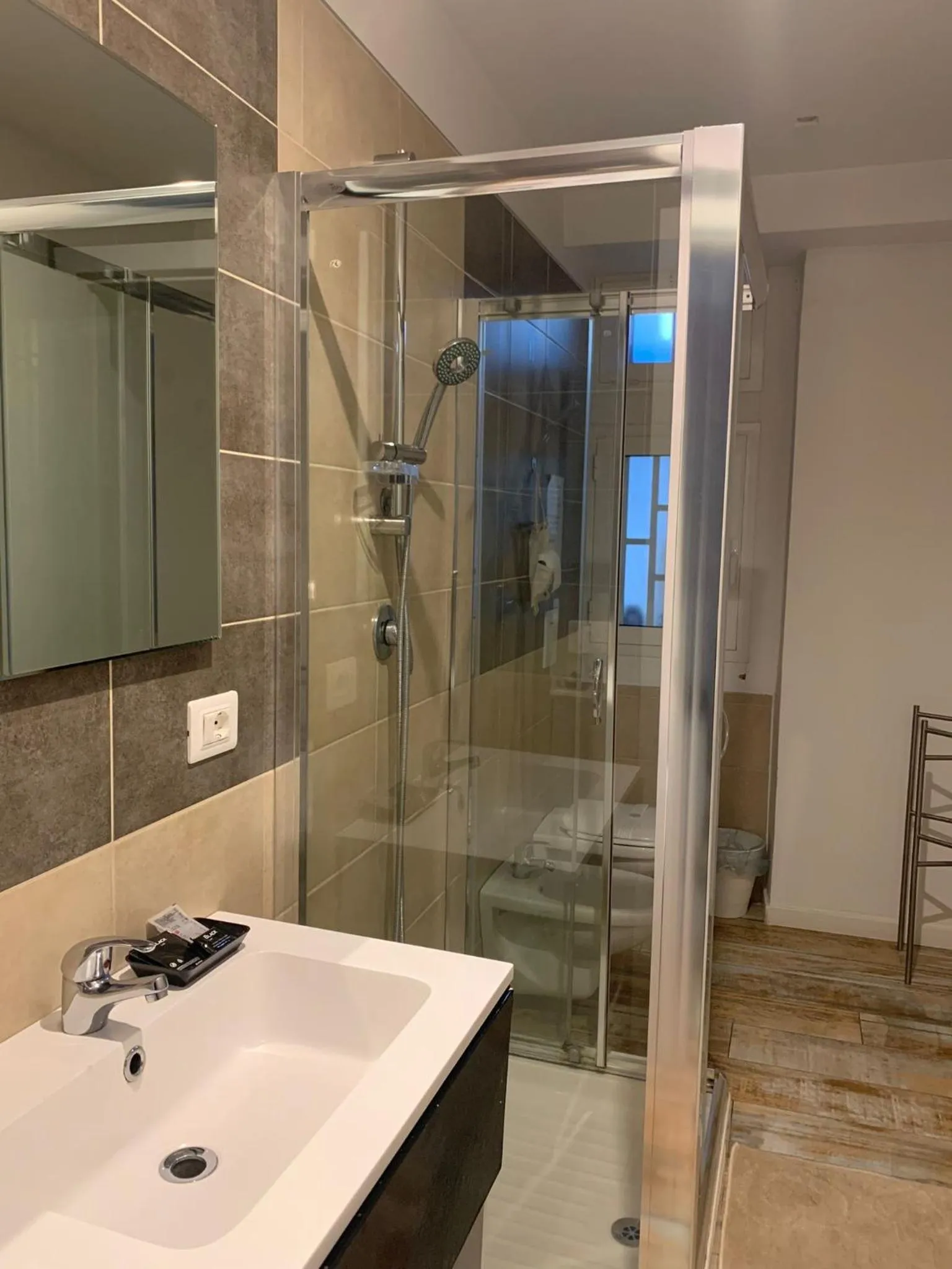 Shower in B&B LE COCCINELLE