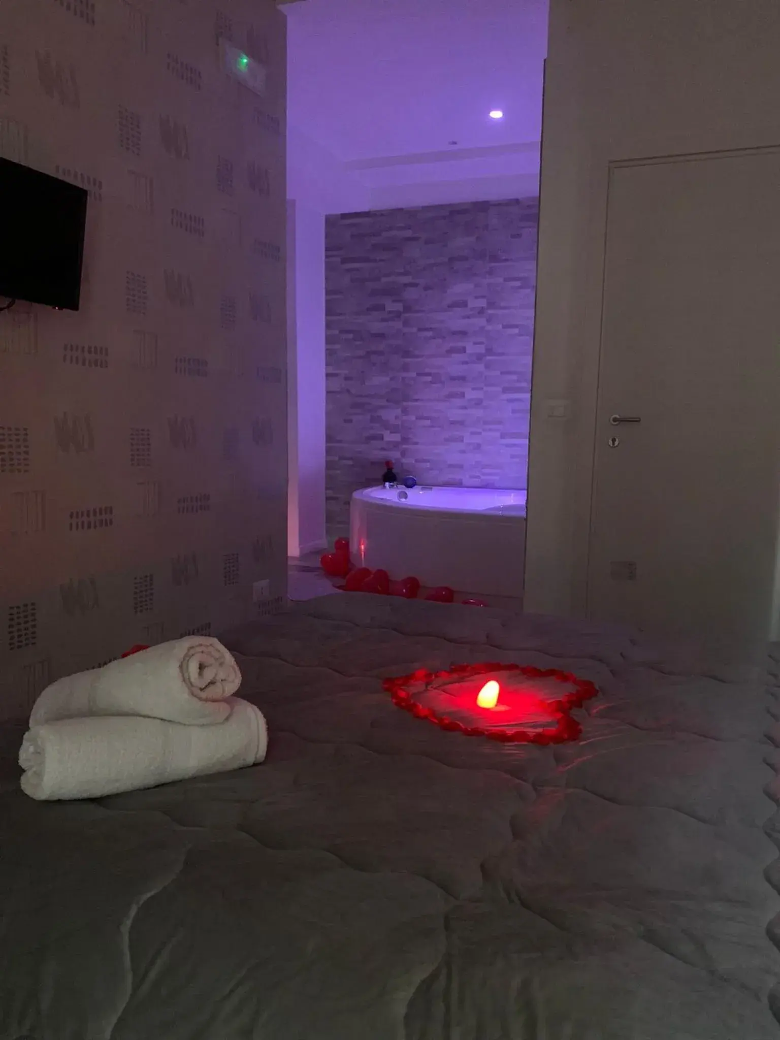 Deluxe Suite with Spa Bath in B&B LE COCCINELLE Deluxe Suite with Spa Bath in B&B LE COCCINELLE