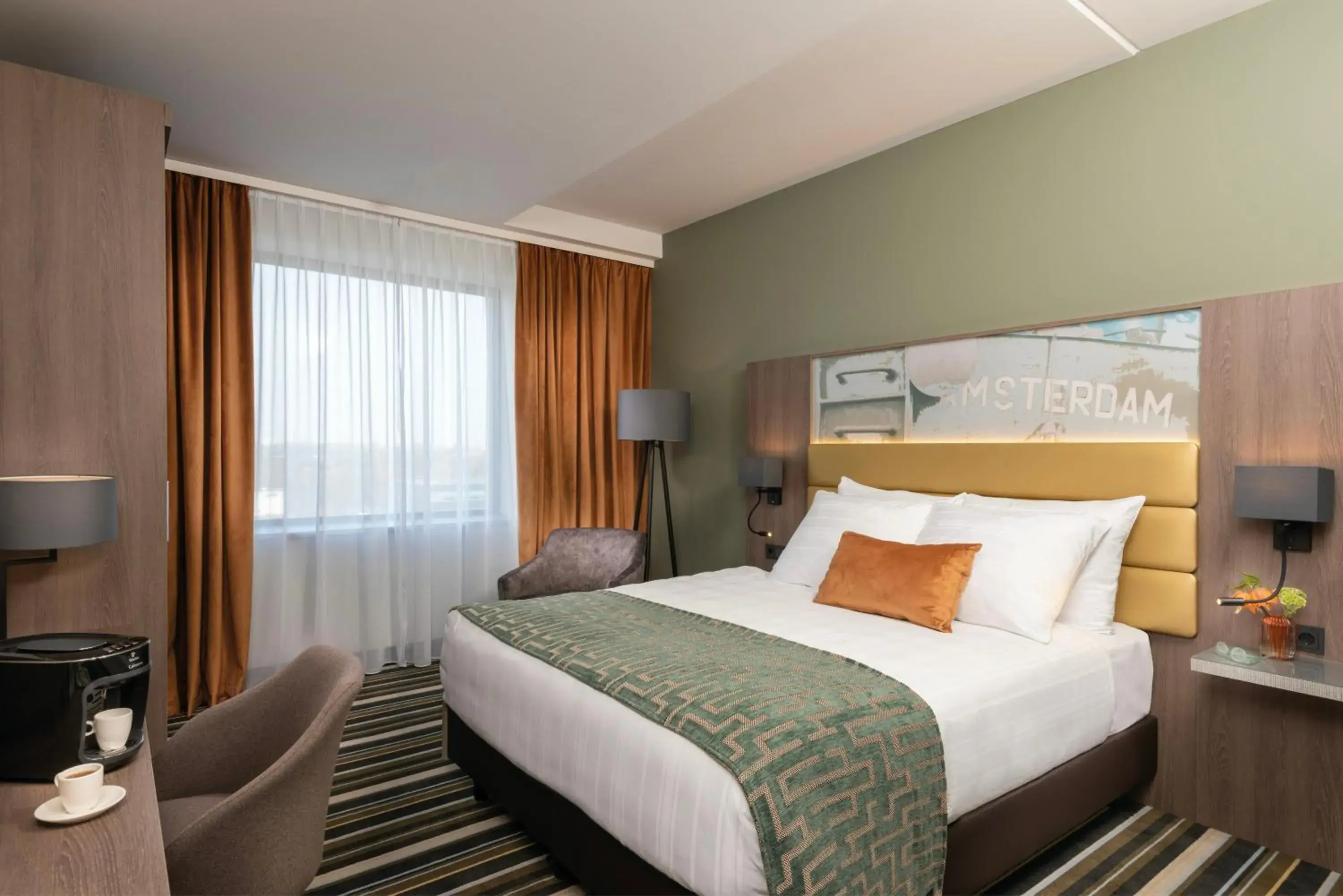 Accessible Room 1 Double Bed in Leonardo Royal Hotel Amsterdam Accessible Room 1 Double Bed in Leonardo Royal Hotel Amsterdam