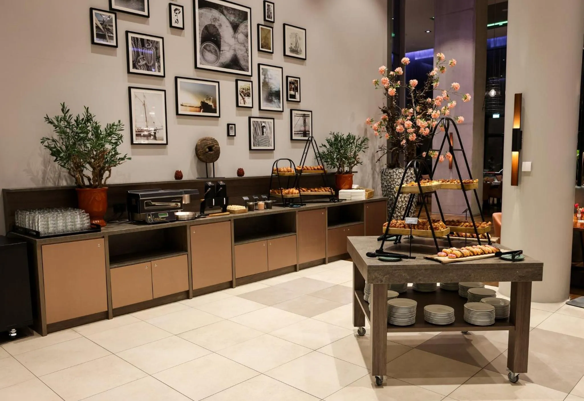 Buffet breakfast in Leonardo Royal Hotel Amsterdam