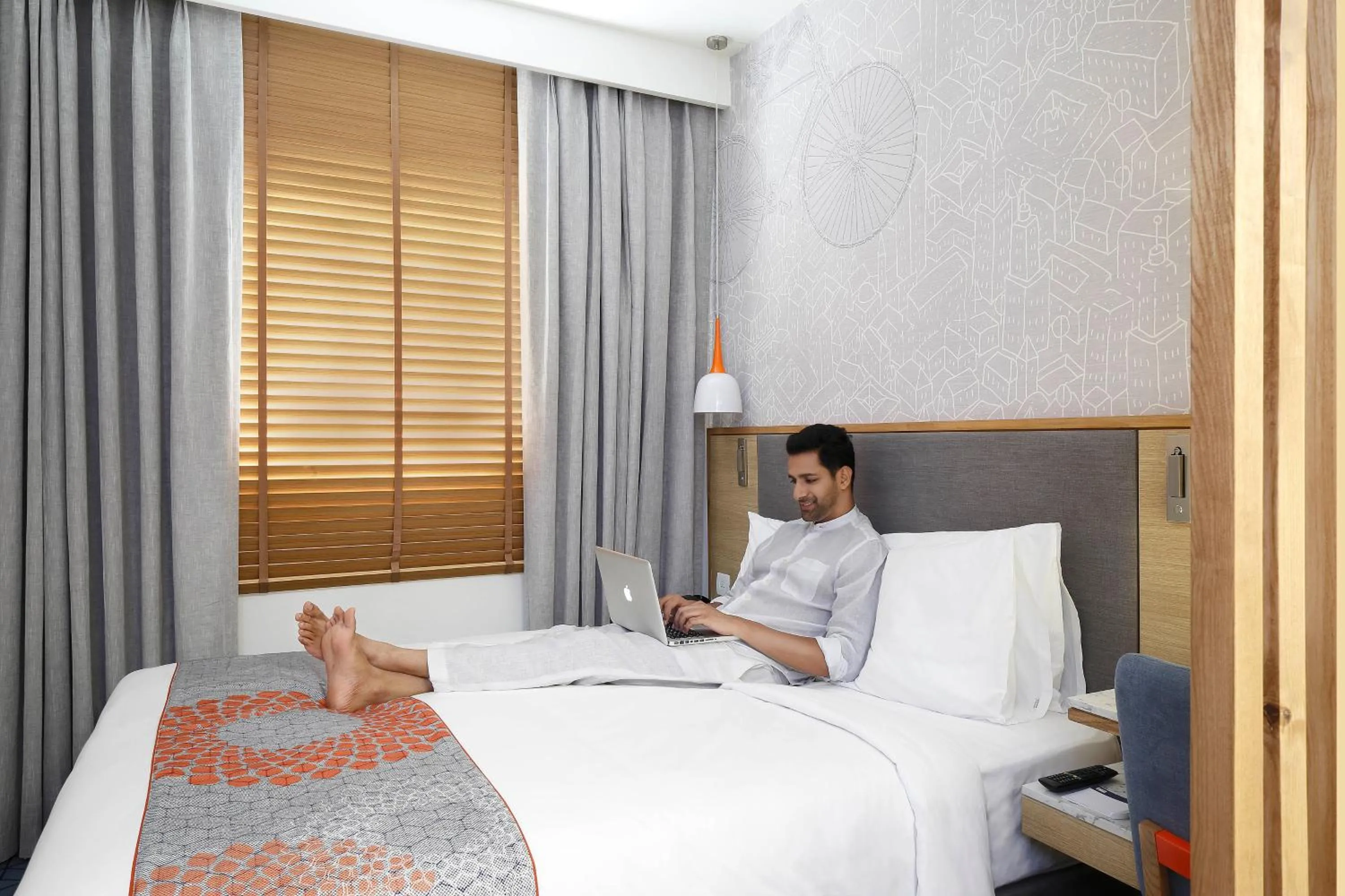 Photo of the whole room, Bed in Holiday Inn Express Ahmedabad Prahlad Nagar by IHG