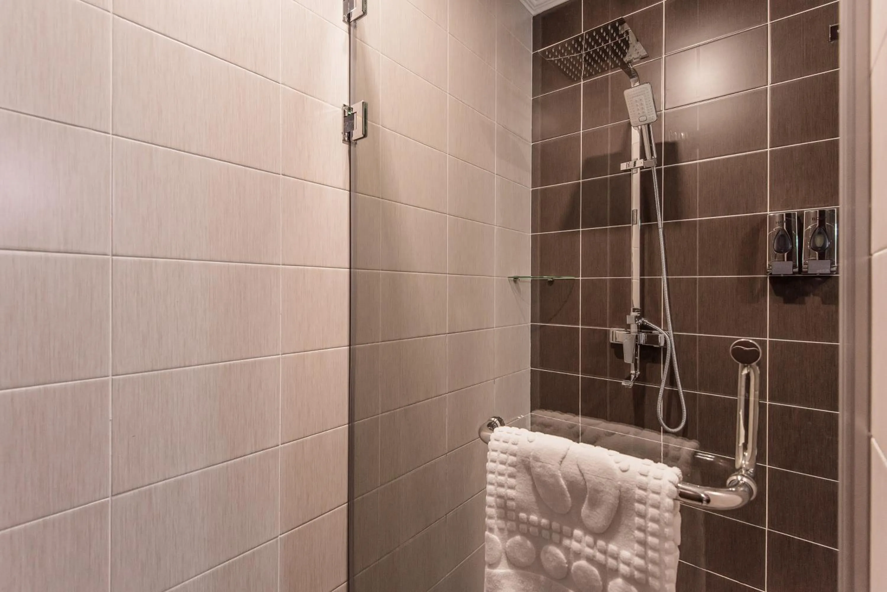 Bathroom in The Royal Mezbon Hotel & SPA