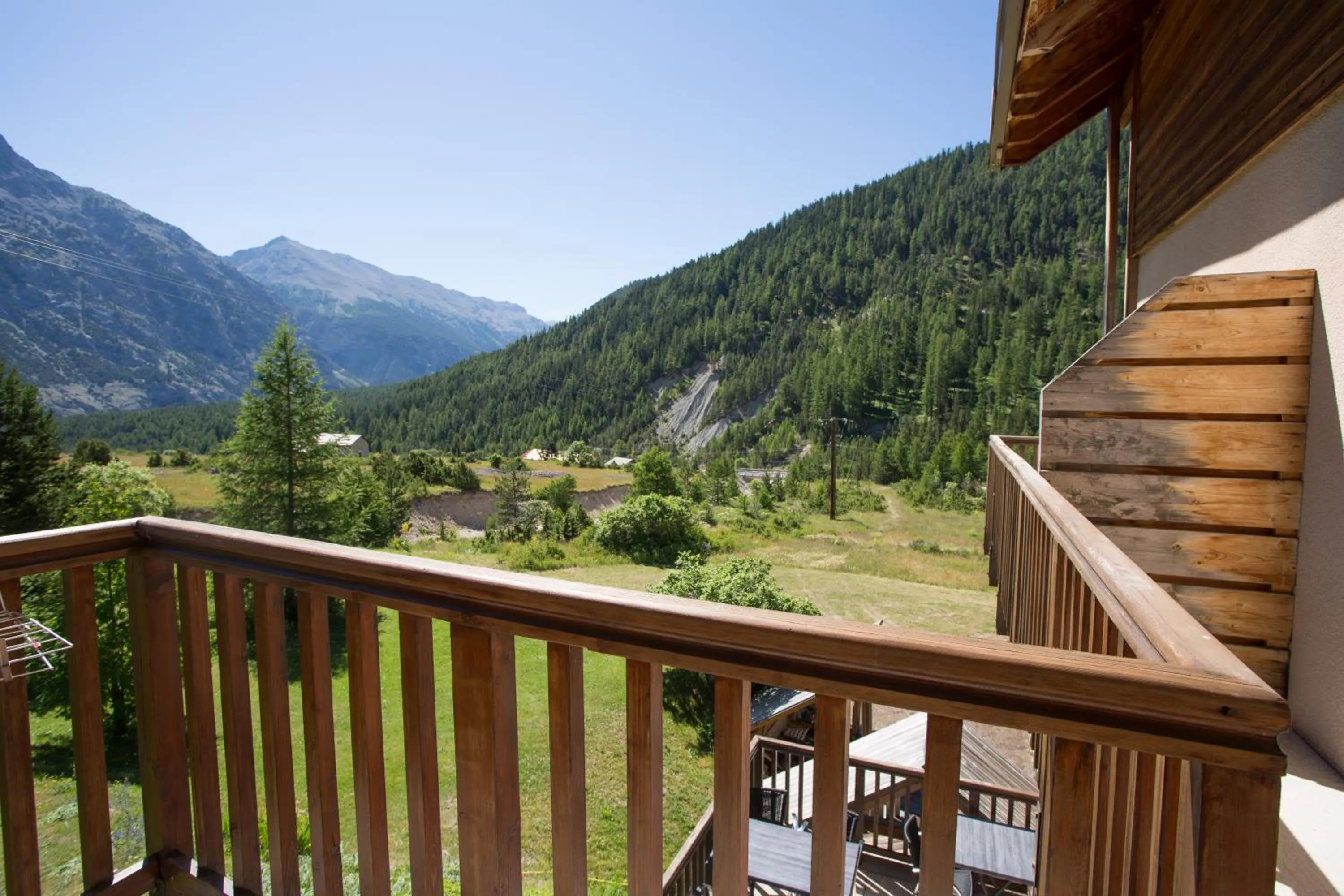 Spring in Hôtel L'Echaillon