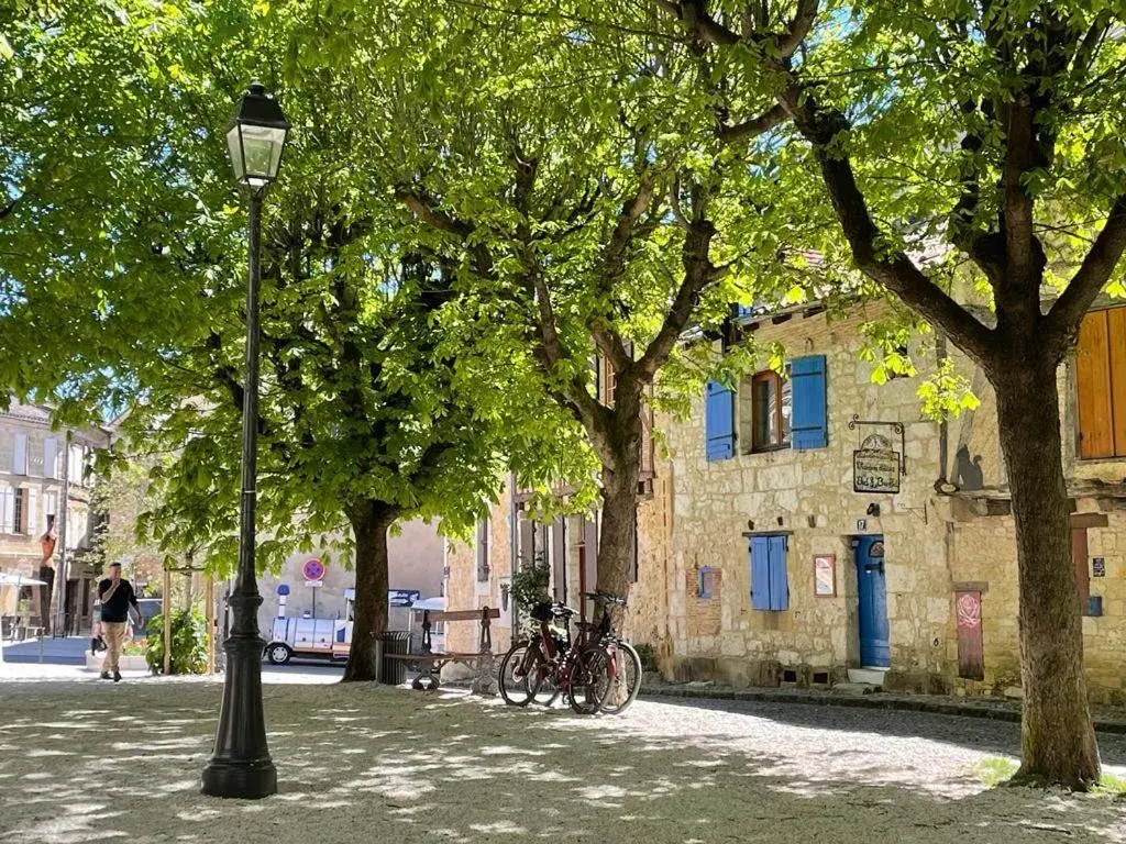 Le Colombier de Cyrano et Roxane Le Colombier de Cyrano et Roxane