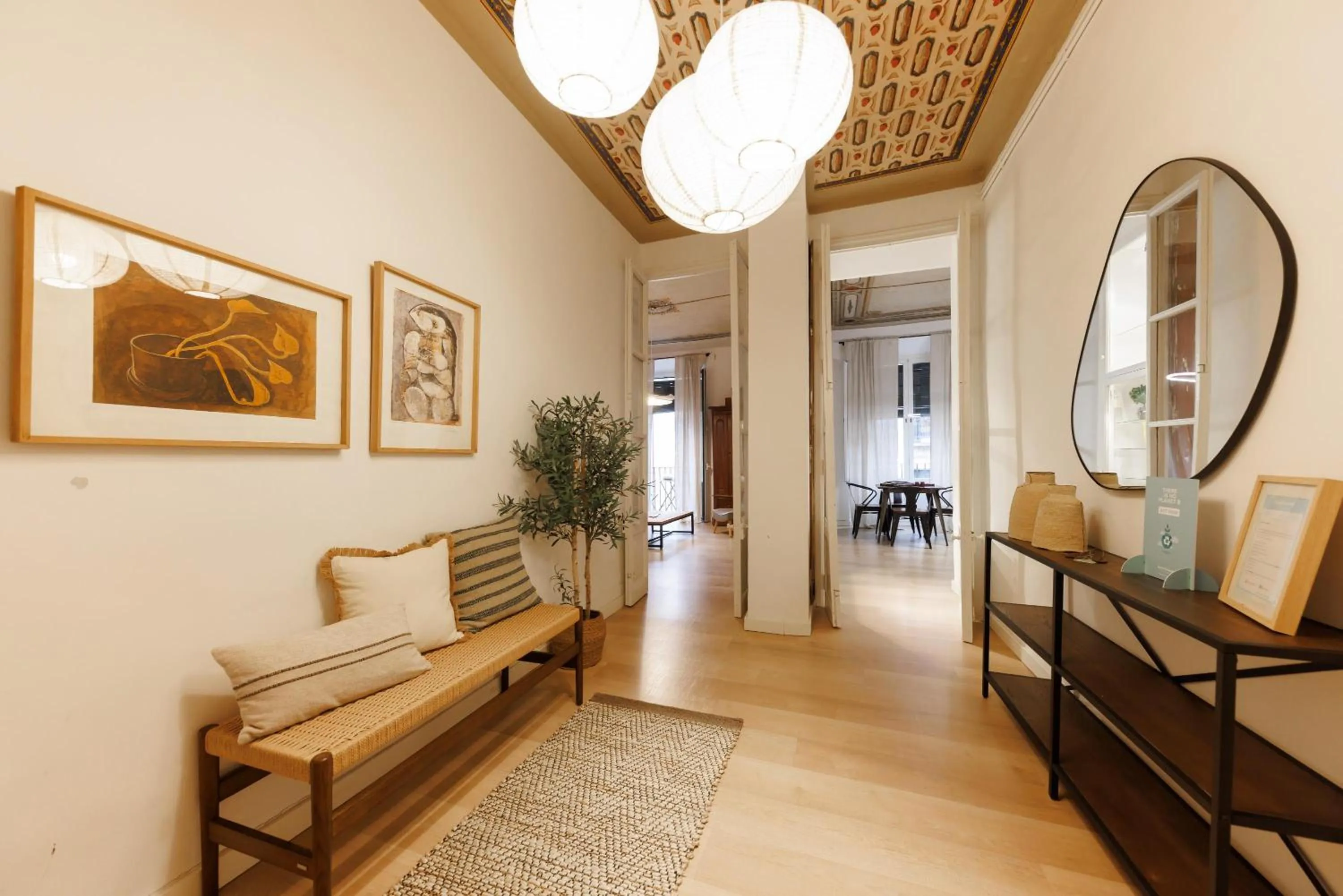 Seating area in Bravissimo Plaça del Vi, Authentic Historic Apartment