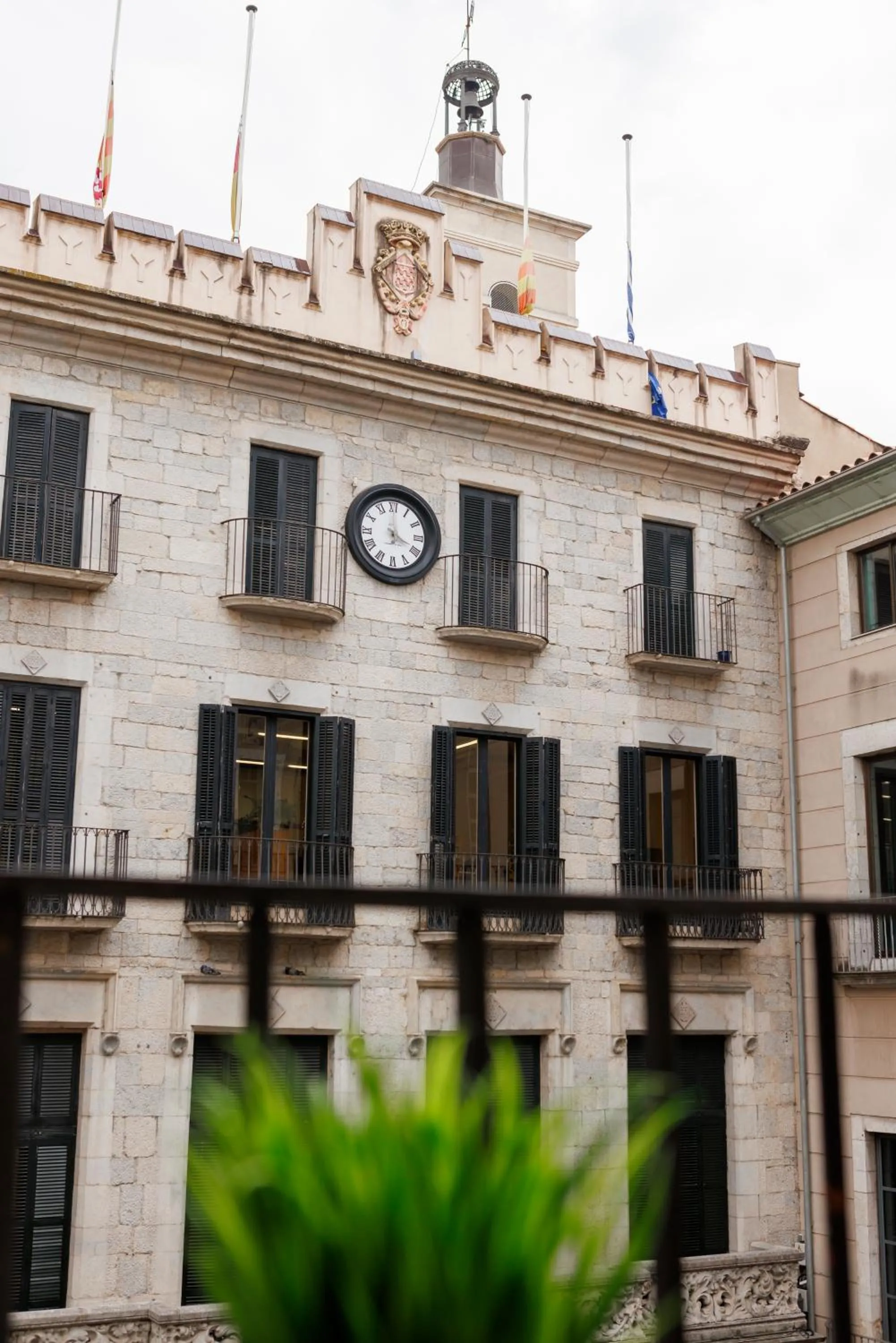 Landmark view in Bravissimo Plaça del Vi, Authentic Historic Apartment