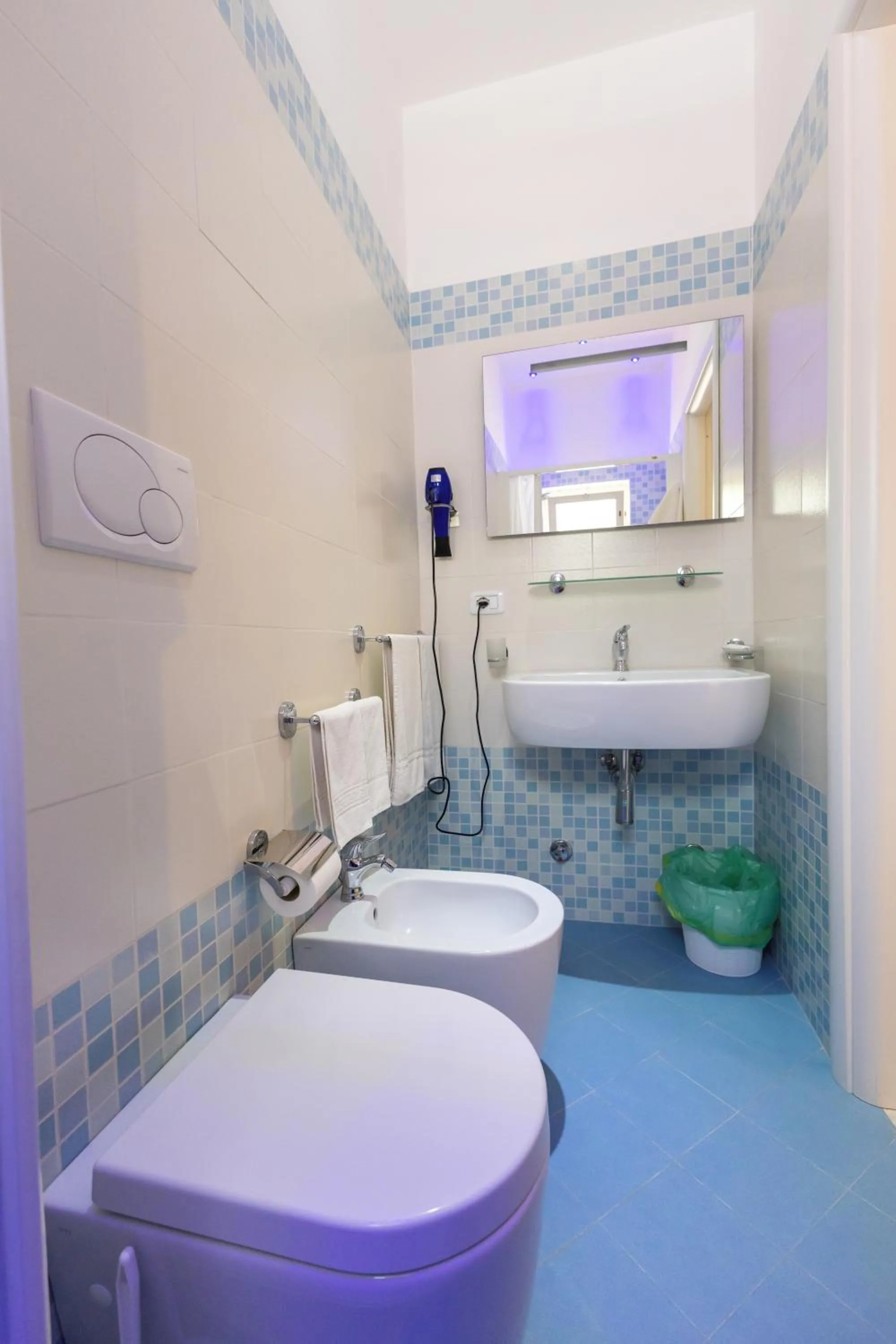 Bathroom in B&B White House