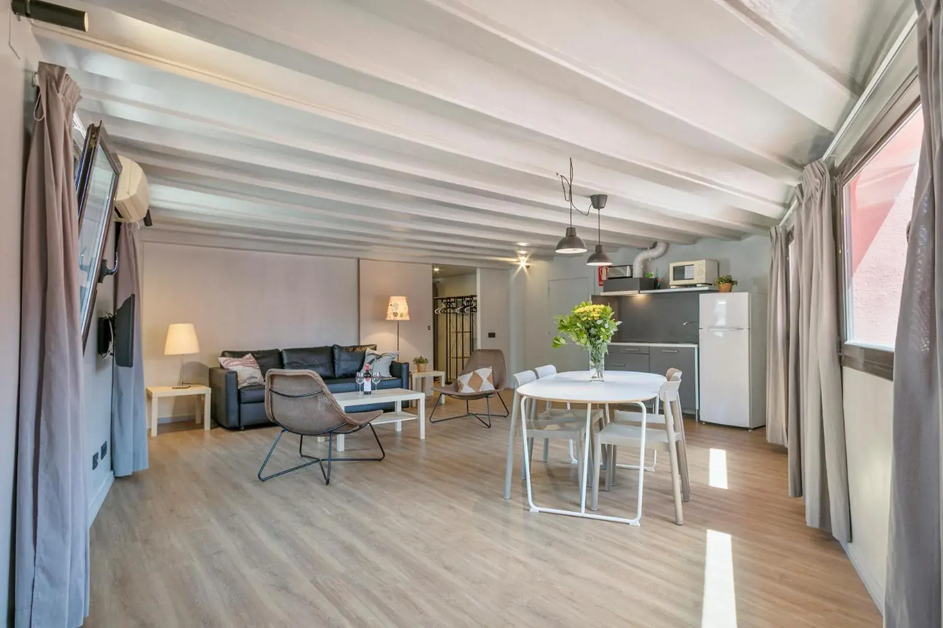 My Address in Plaza Real My Address in Plaza Real