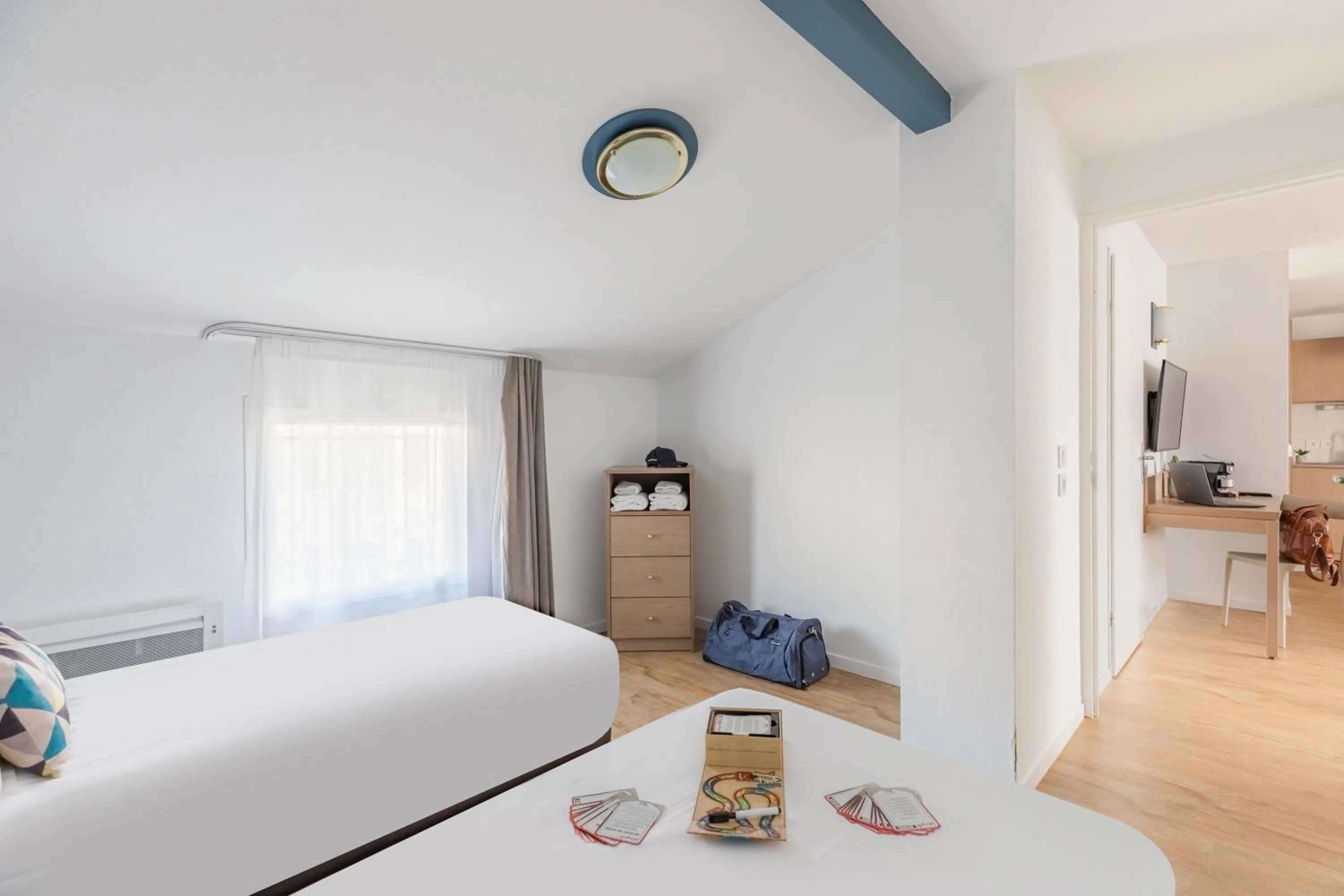 Bed in Appart'City Confort Niort Centre