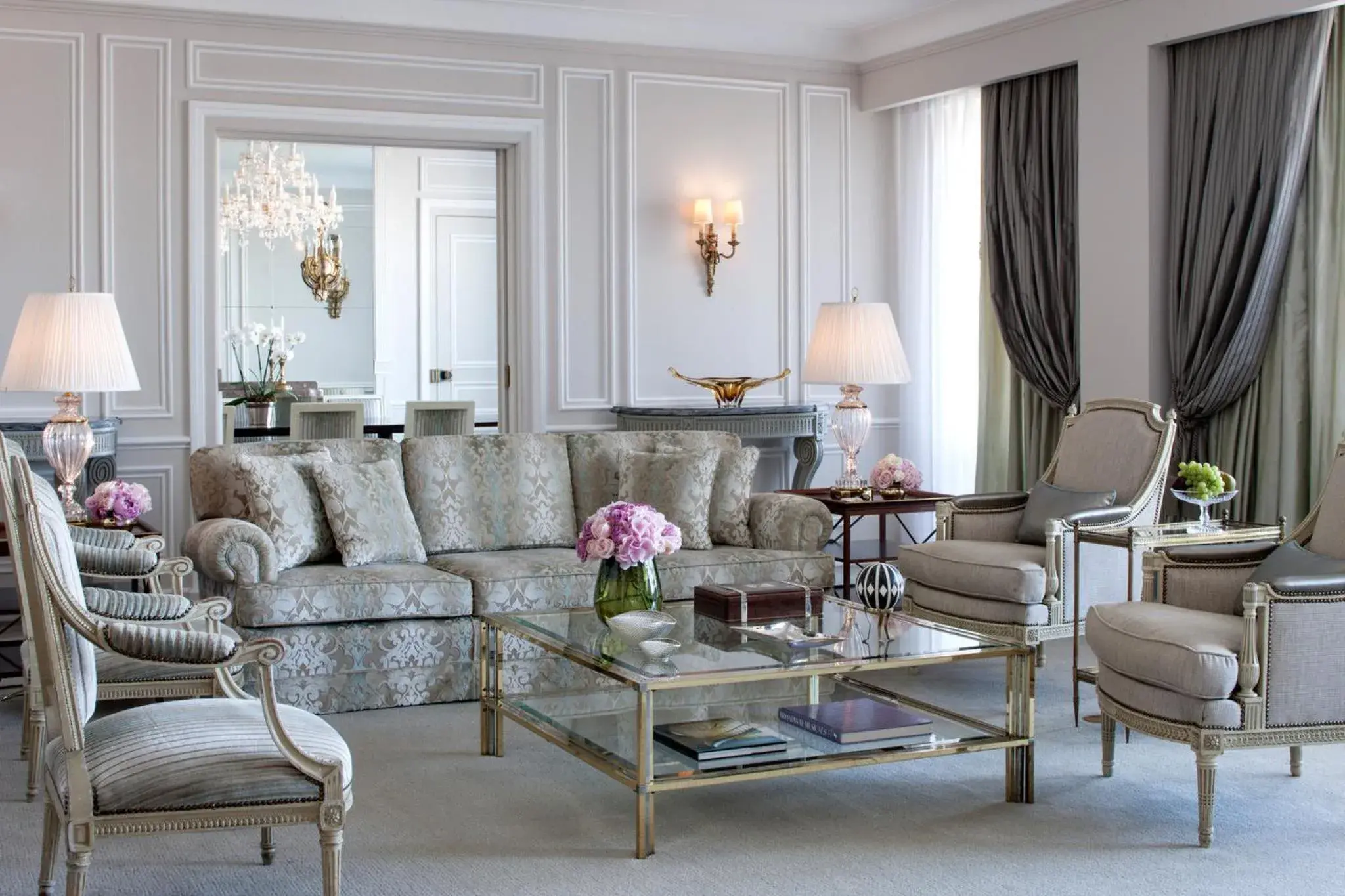 Photo of the whole room in Four Seasons Hotel Ritz Lisbon Photo of the whole room in Four Seasons Hotel Ritz Lisbon