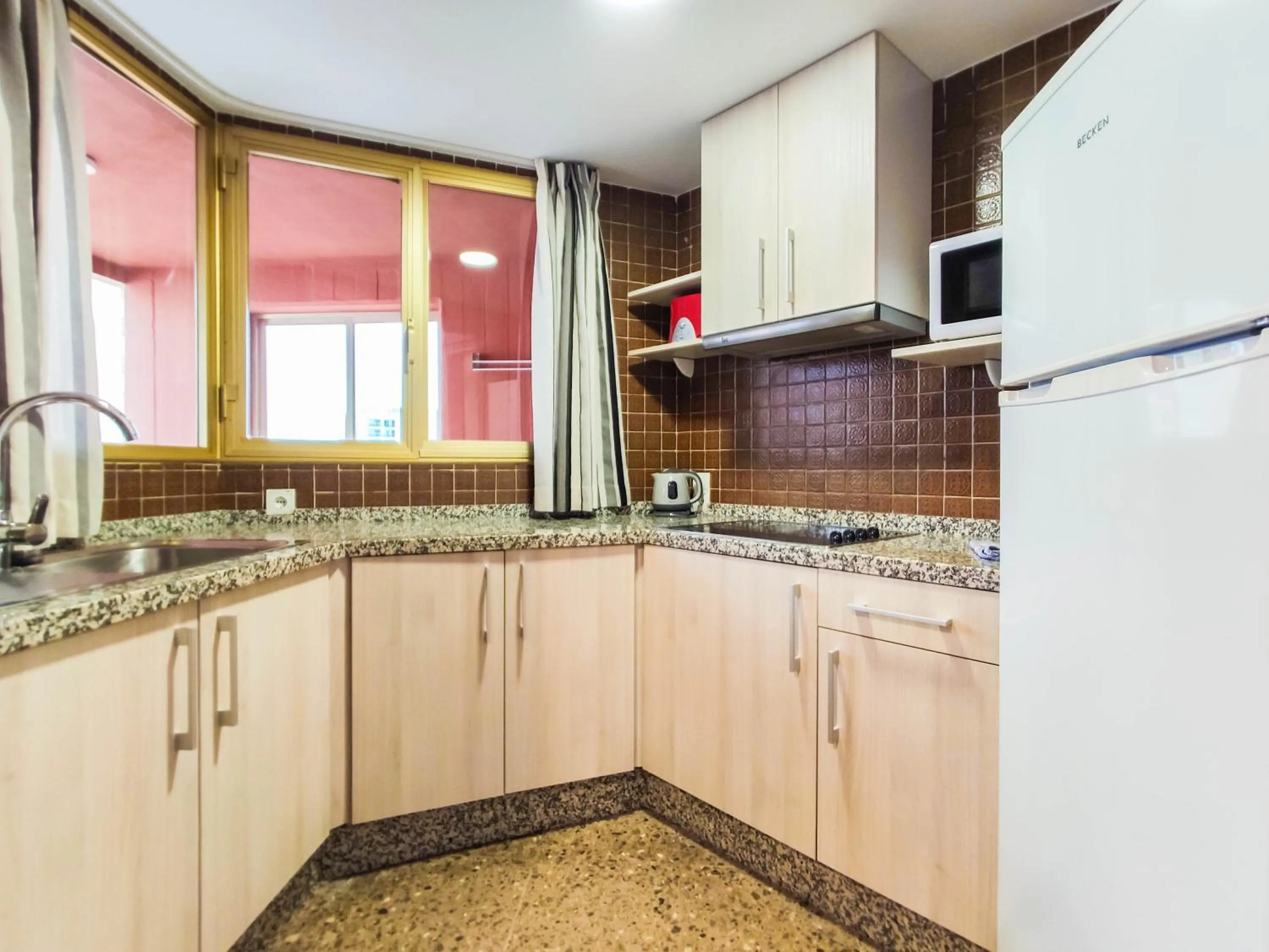 Picasso-Fincas Benidorm