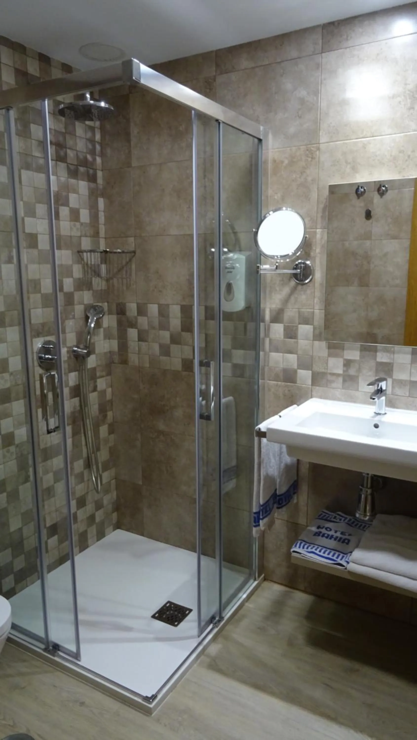 Bathroom in Hotel Bahia