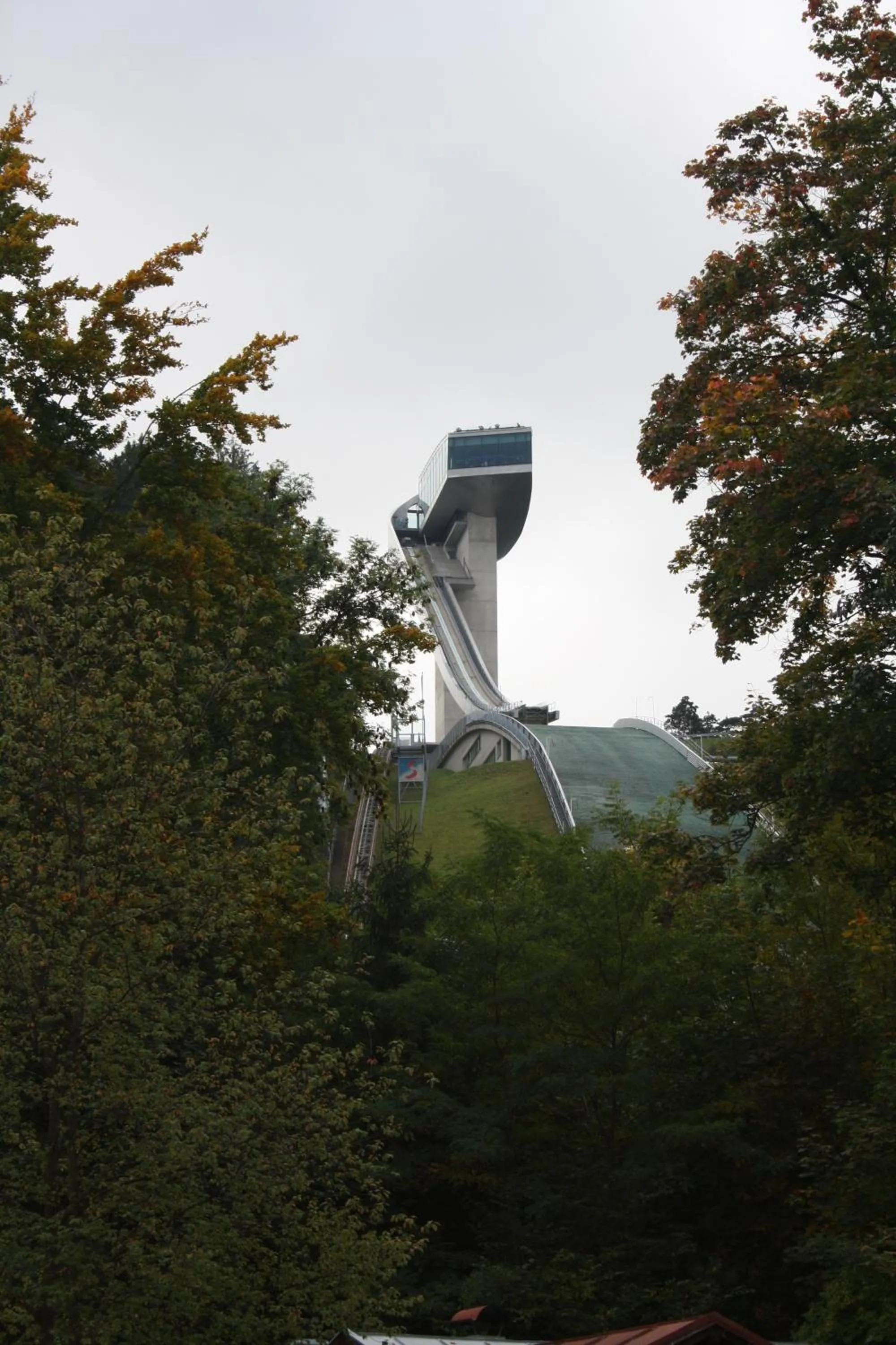 Nearby landmark in Haus Früh