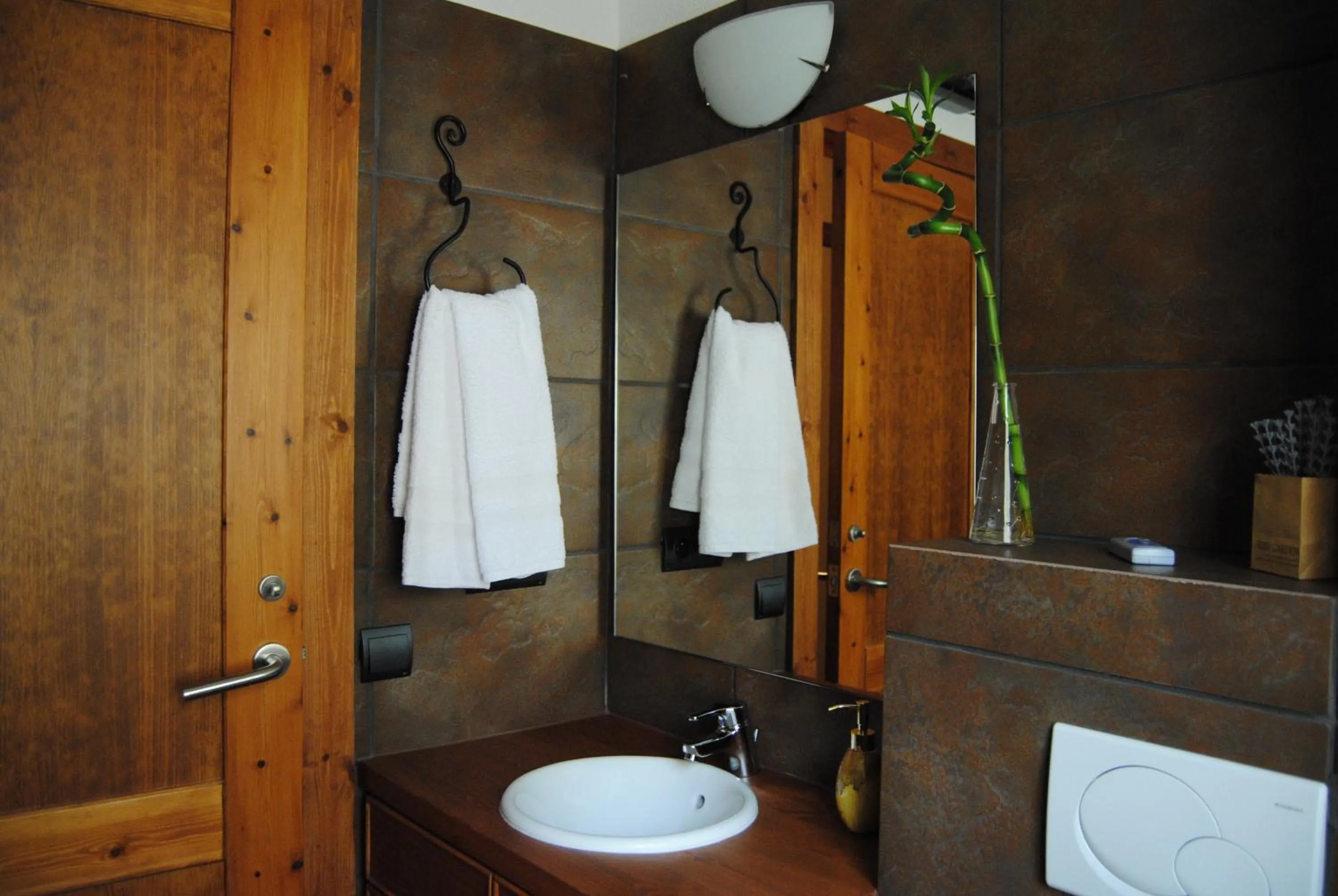 Shower in Mirasol Résidence