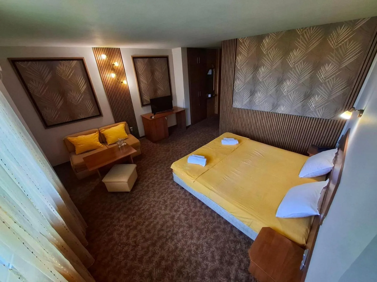 City view, Bed in Korona Hotel