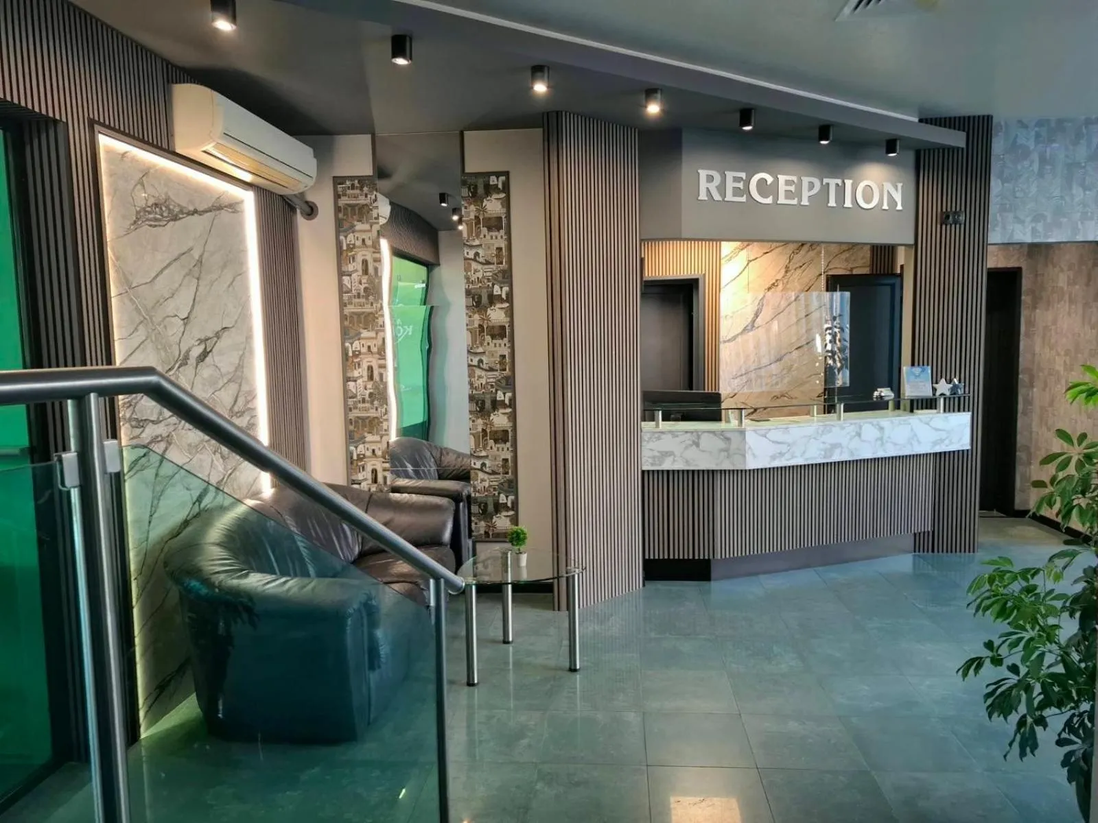 Lobby or reception in Korona Hotel