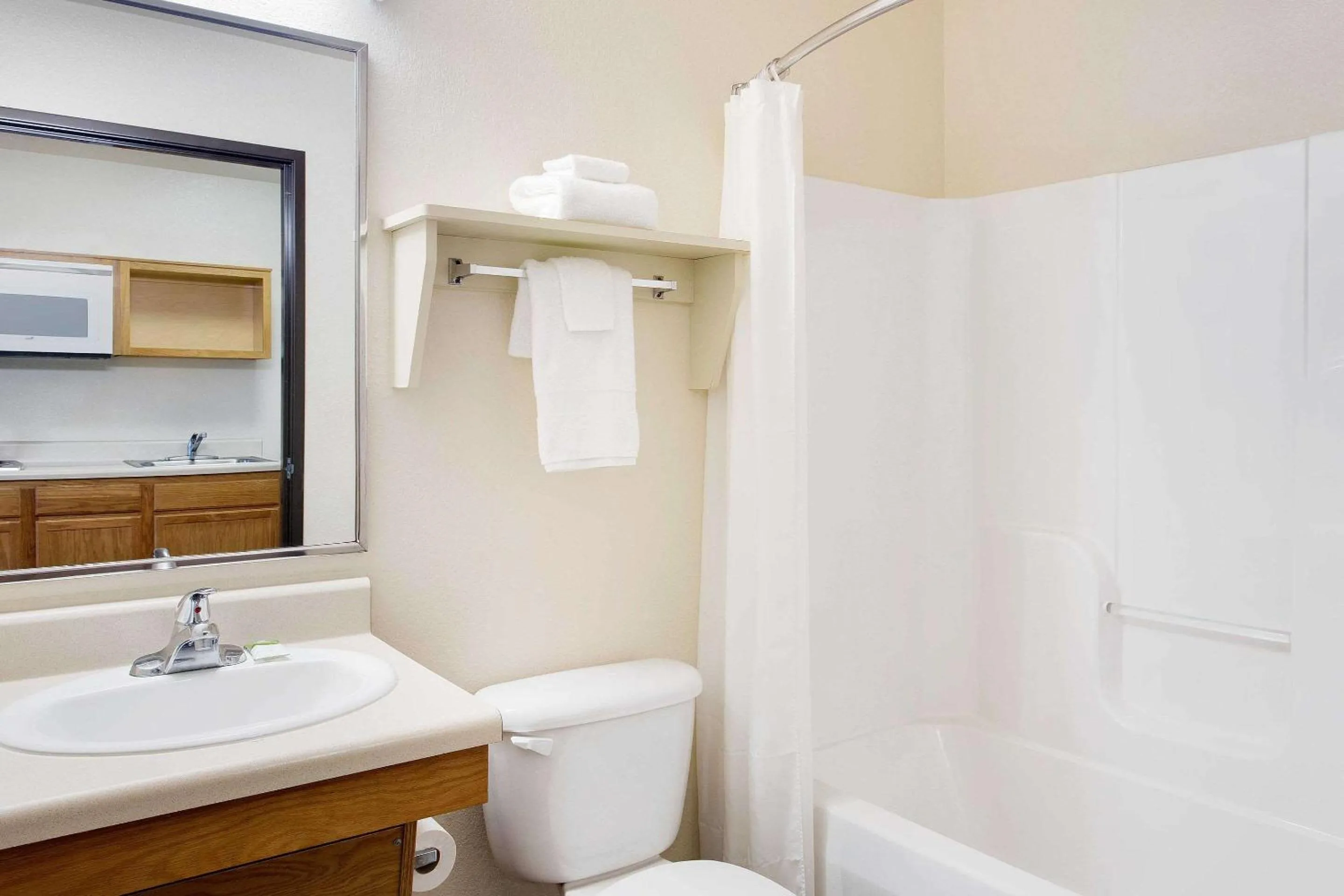 Bathroom in WoodSpring Suites Chesapeake-Norfolk South