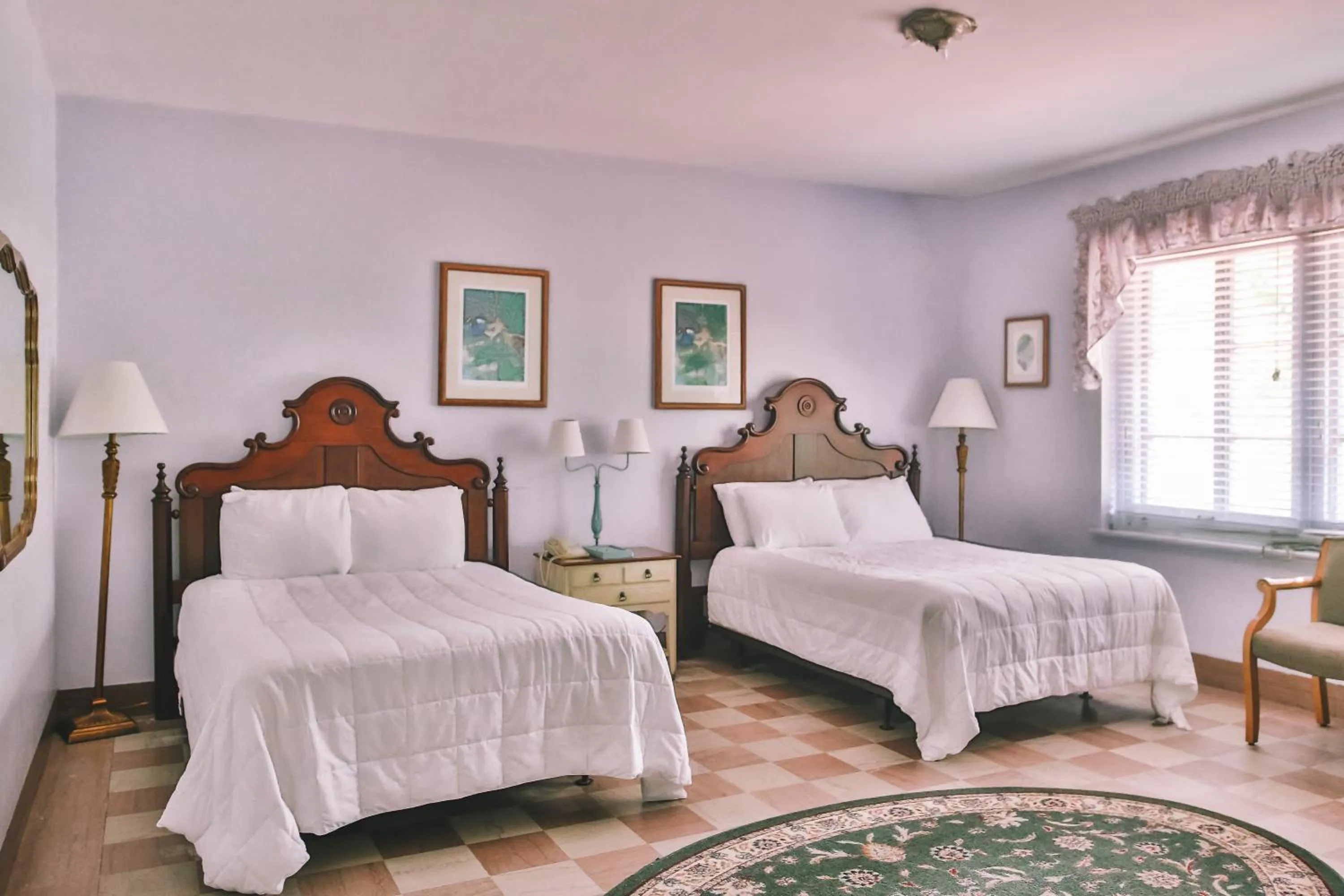 Bed in The Lodge at Wakulla Springs