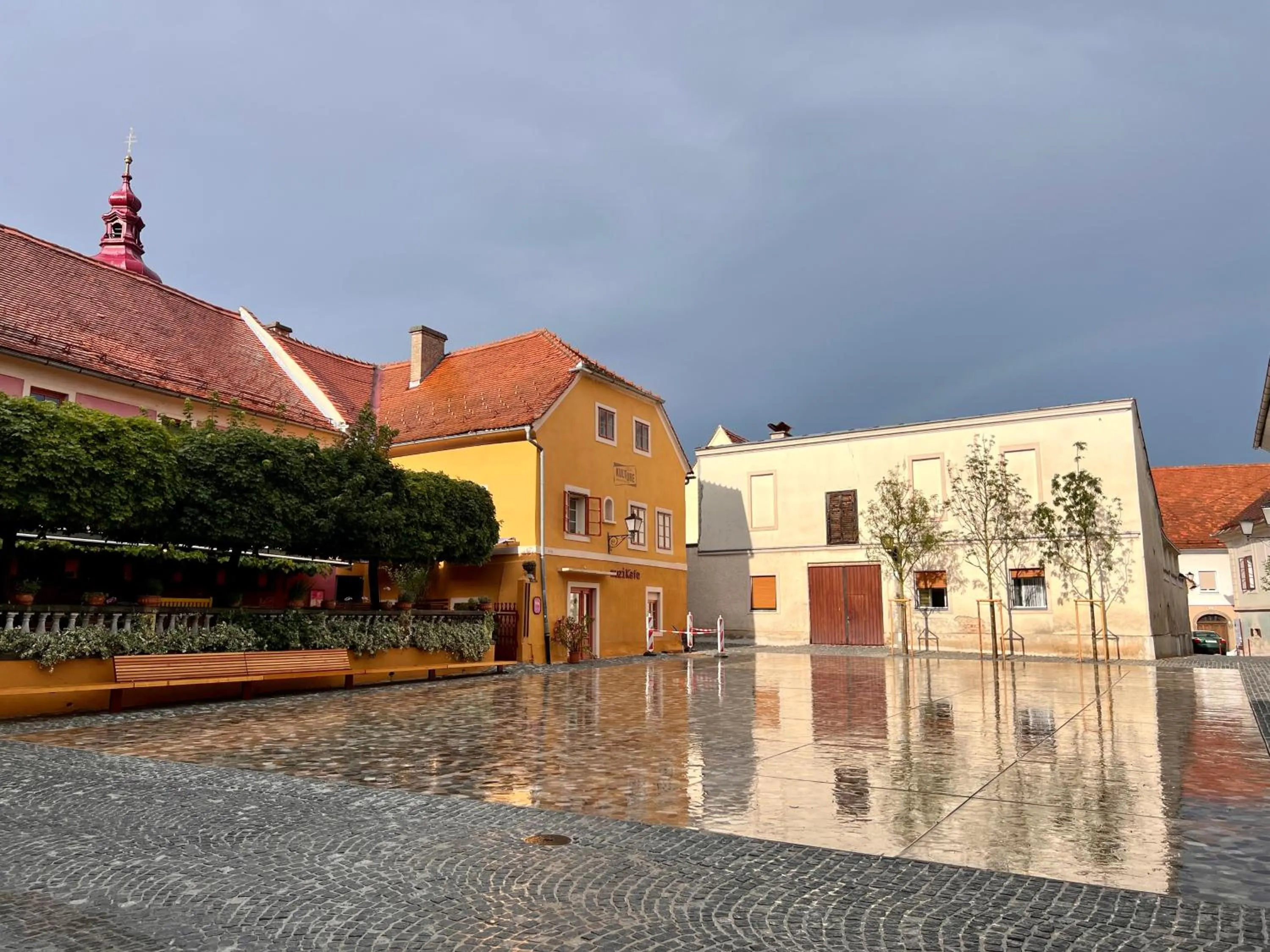 Neighbourhood in MuziKafe - Home of Culture