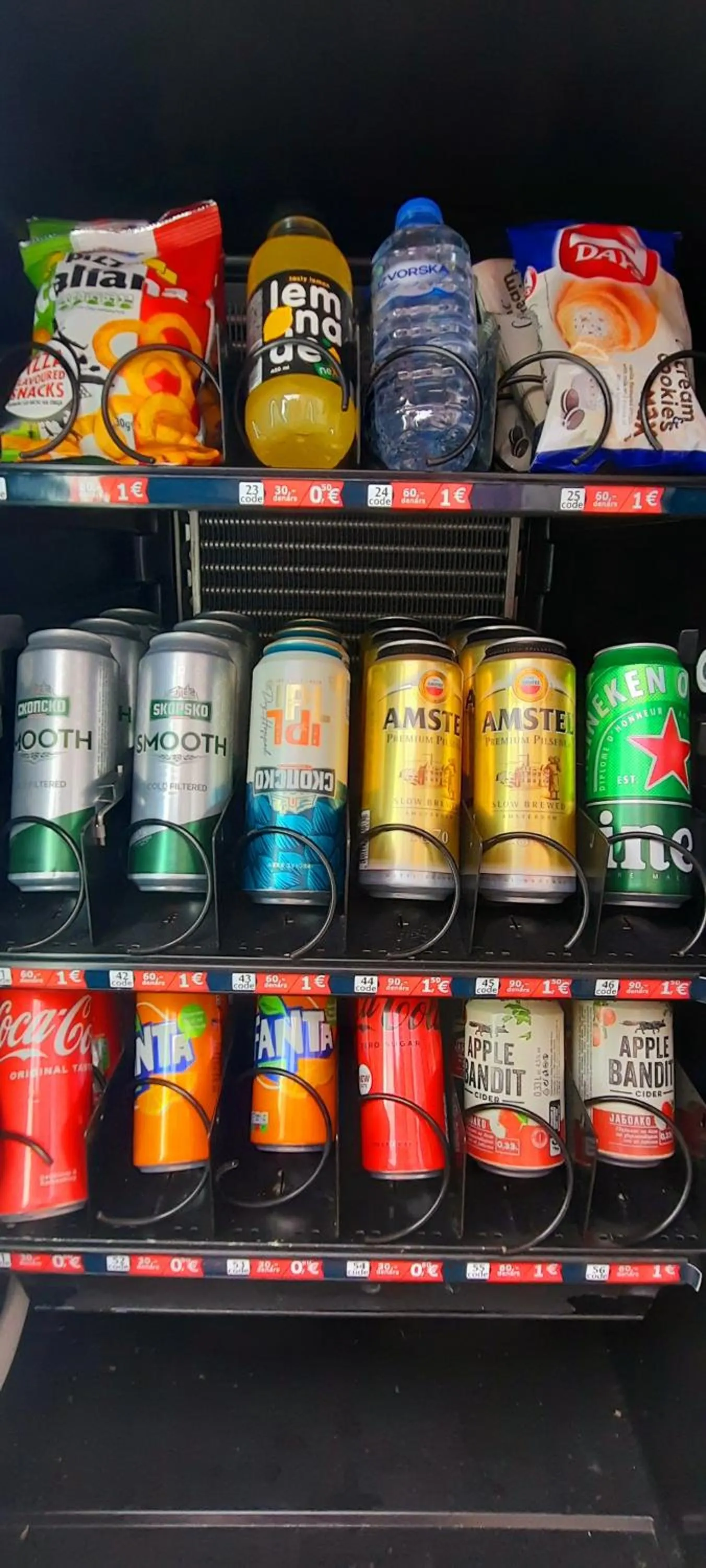 Food and drinks in Aloha Apartments with pool