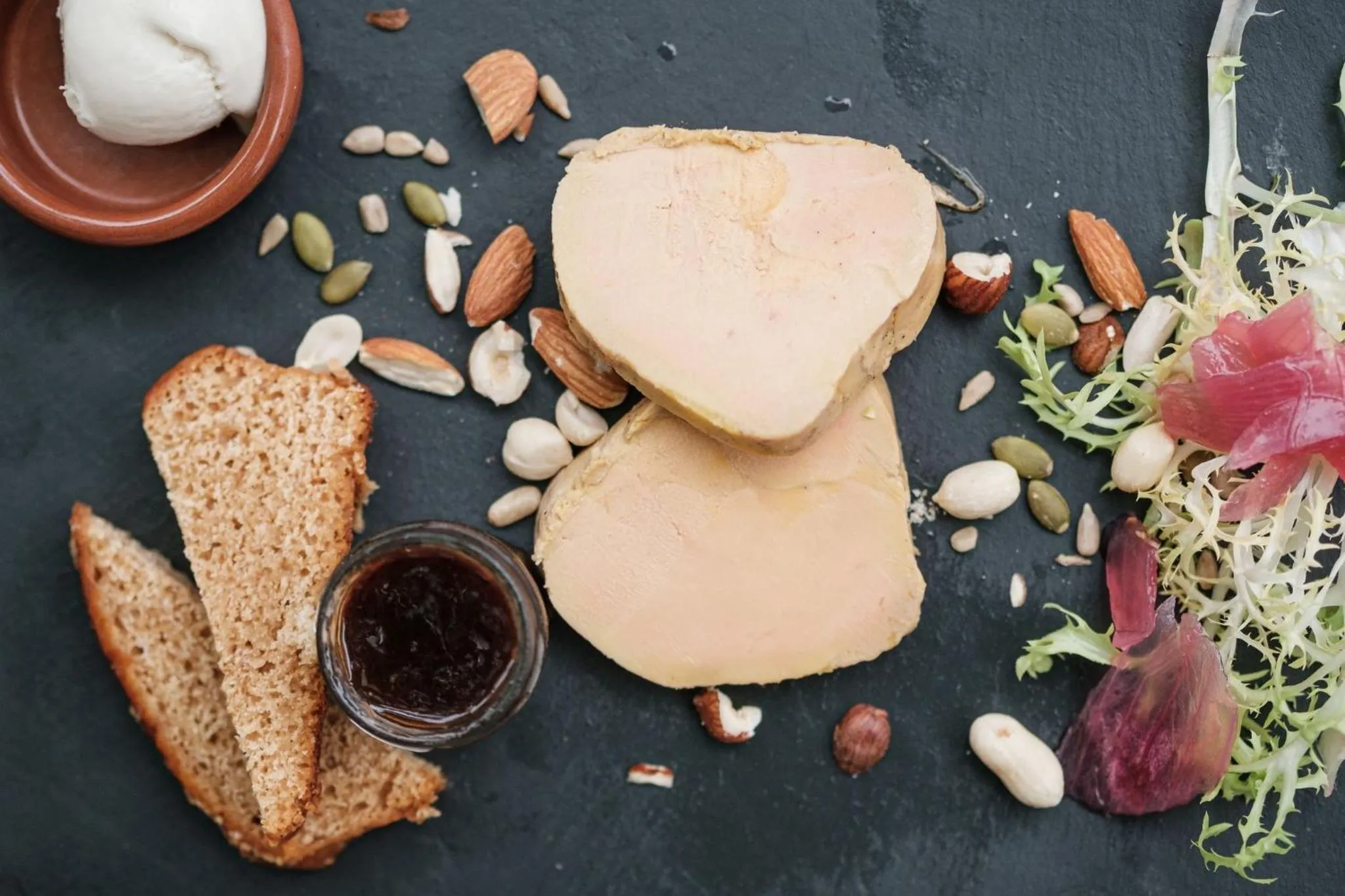 Restaurant/places to eat in Logis Hotel - Restaurant La Marbrerie