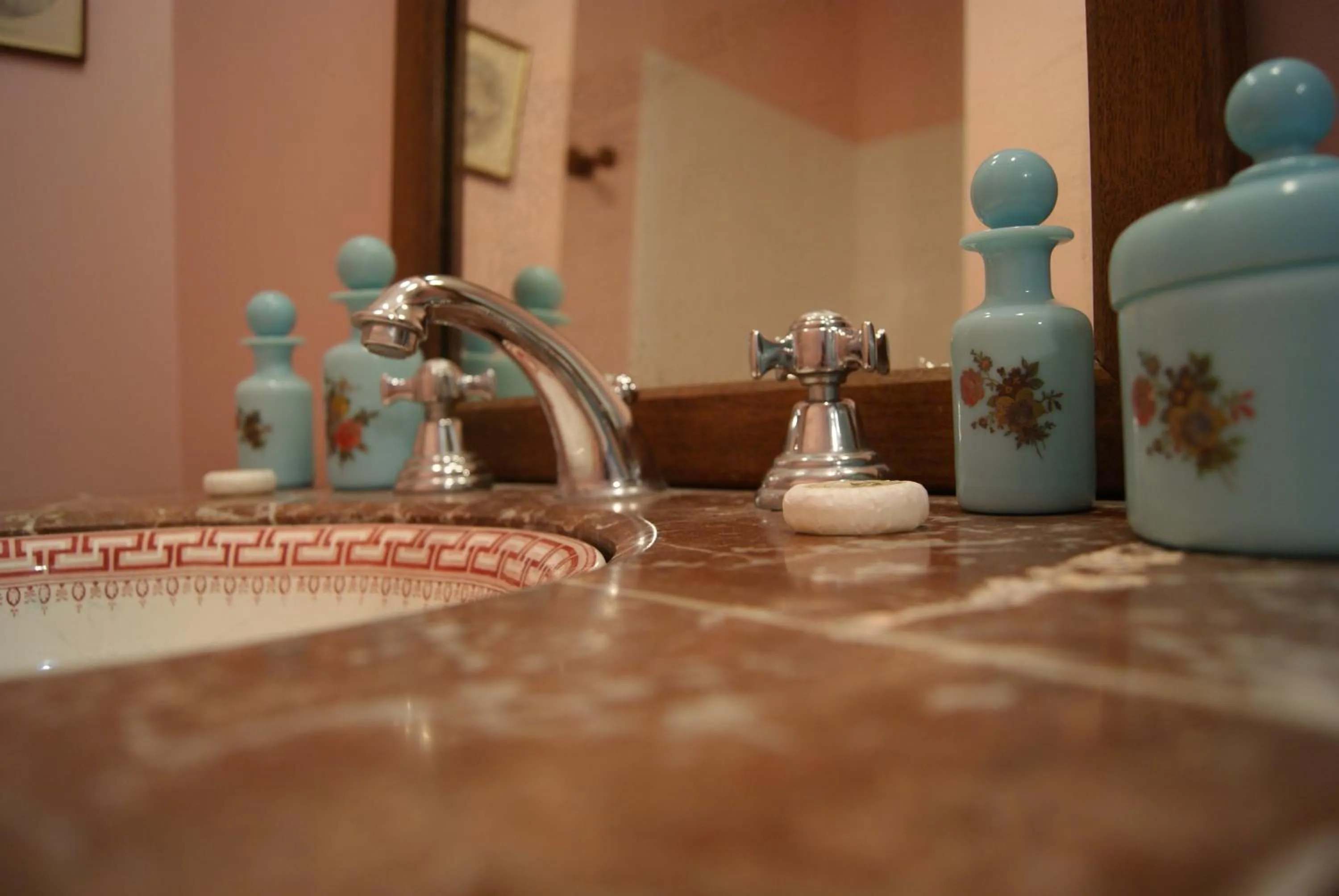 Decorative detail in Logis Hotel - Restaurant La Marbrerie