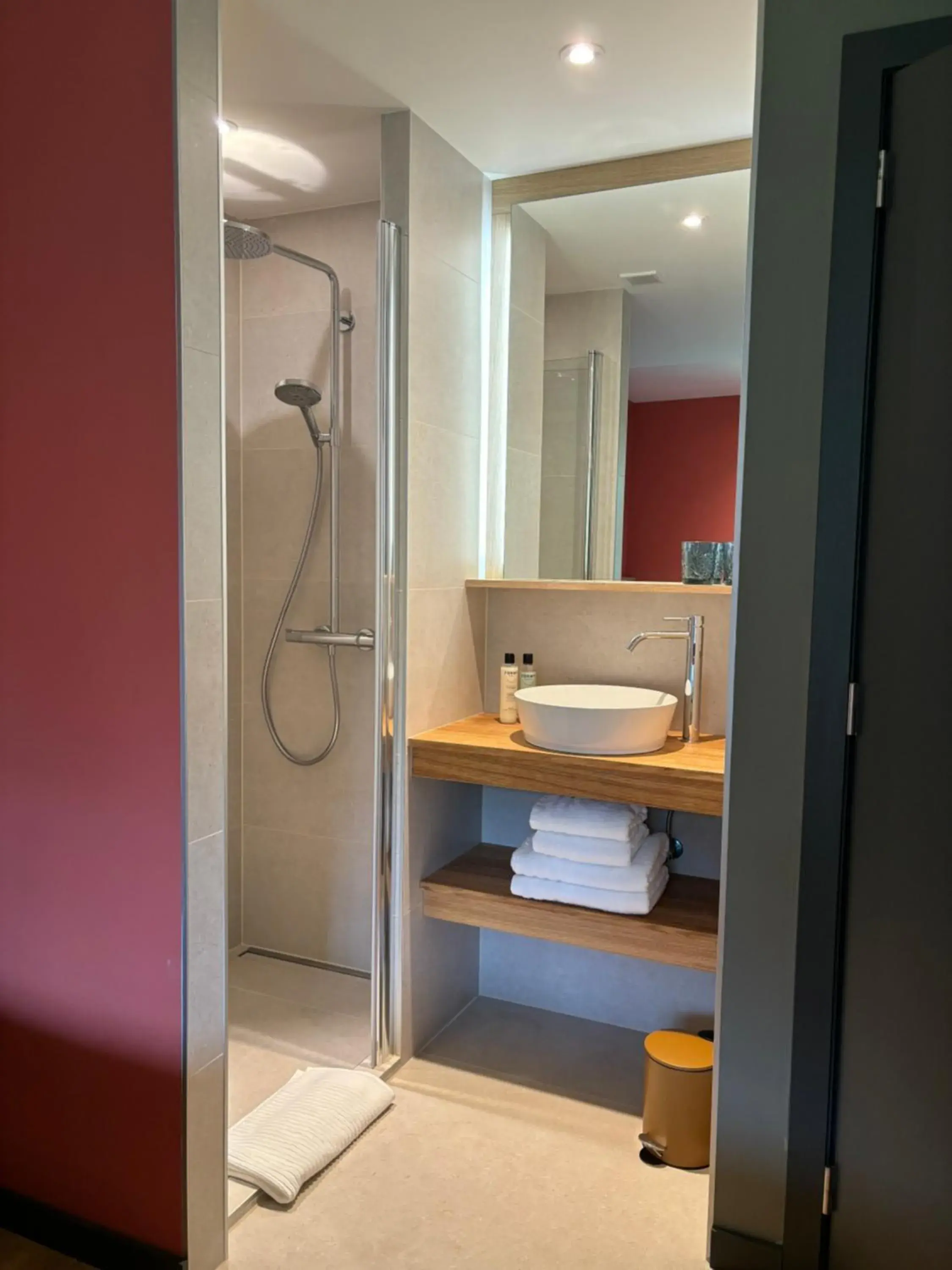 Double Room with Garden View in B&B Les Oiseaux de Passage Double Room with Garden View in B&B Les Oiseaux de Passage