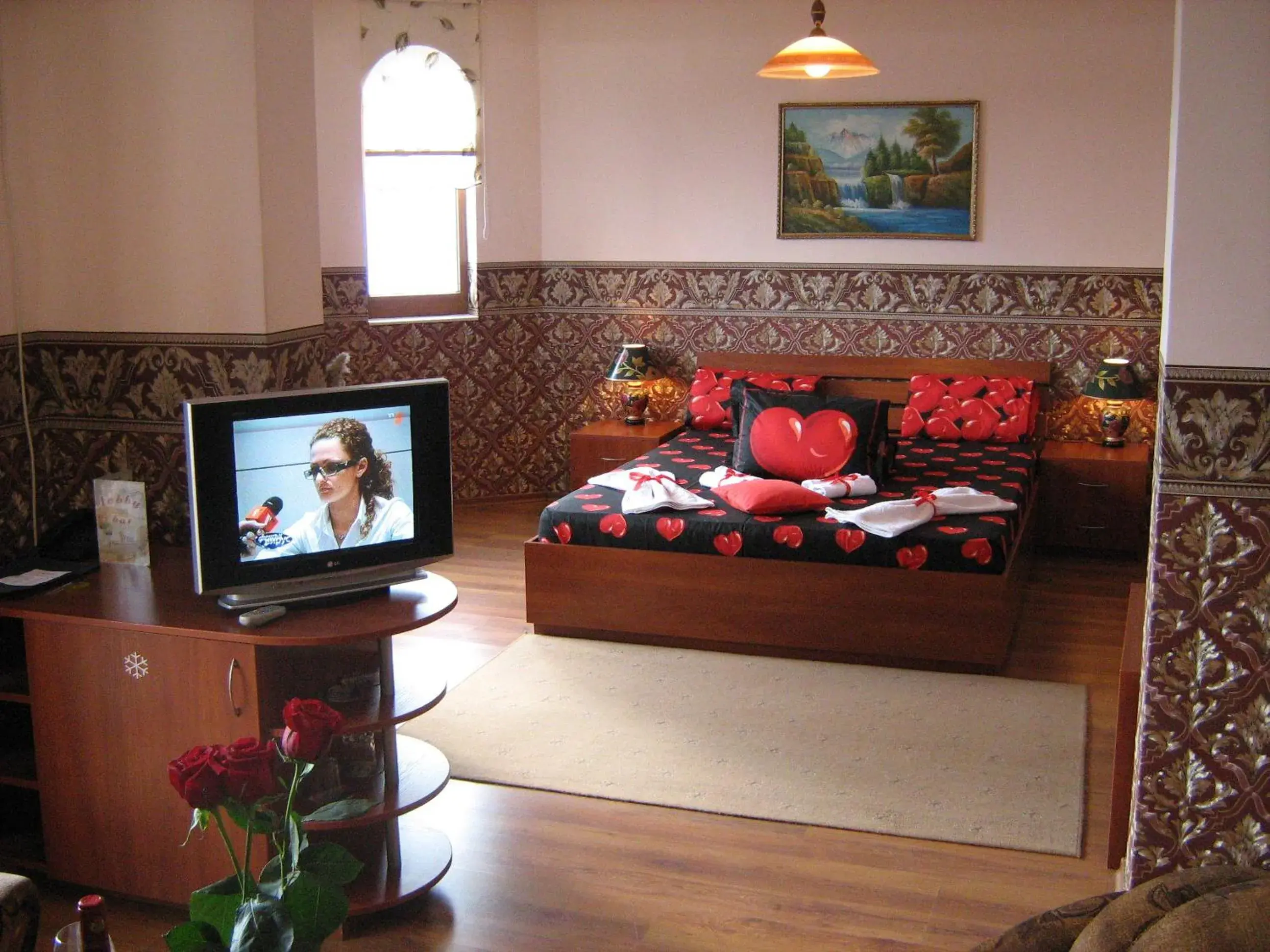One-Bedroom Suite with Balcony - single occupancy in Family Hotel Emaly 1 One-Bedroom Suite with Balcony - single occupancy in Family Hotel Emaly 1
