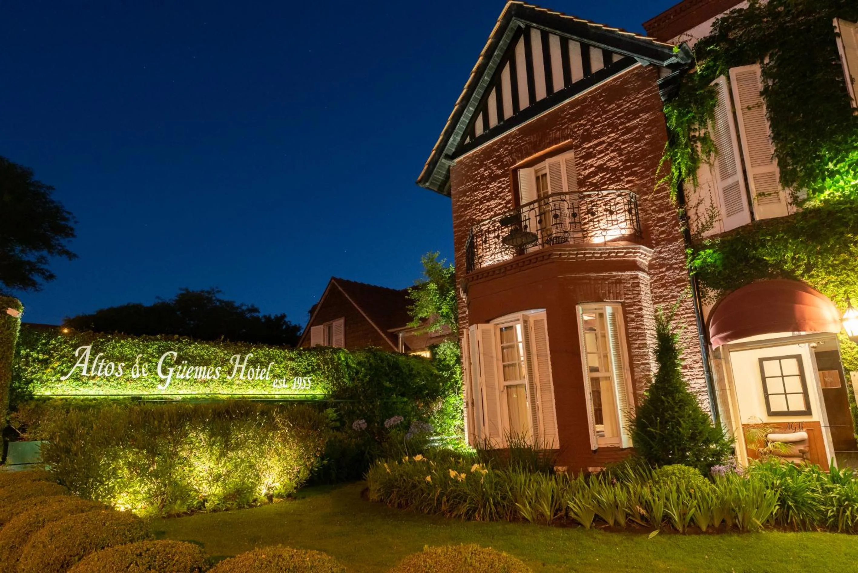 Property building in Altos de Guemes Hotel