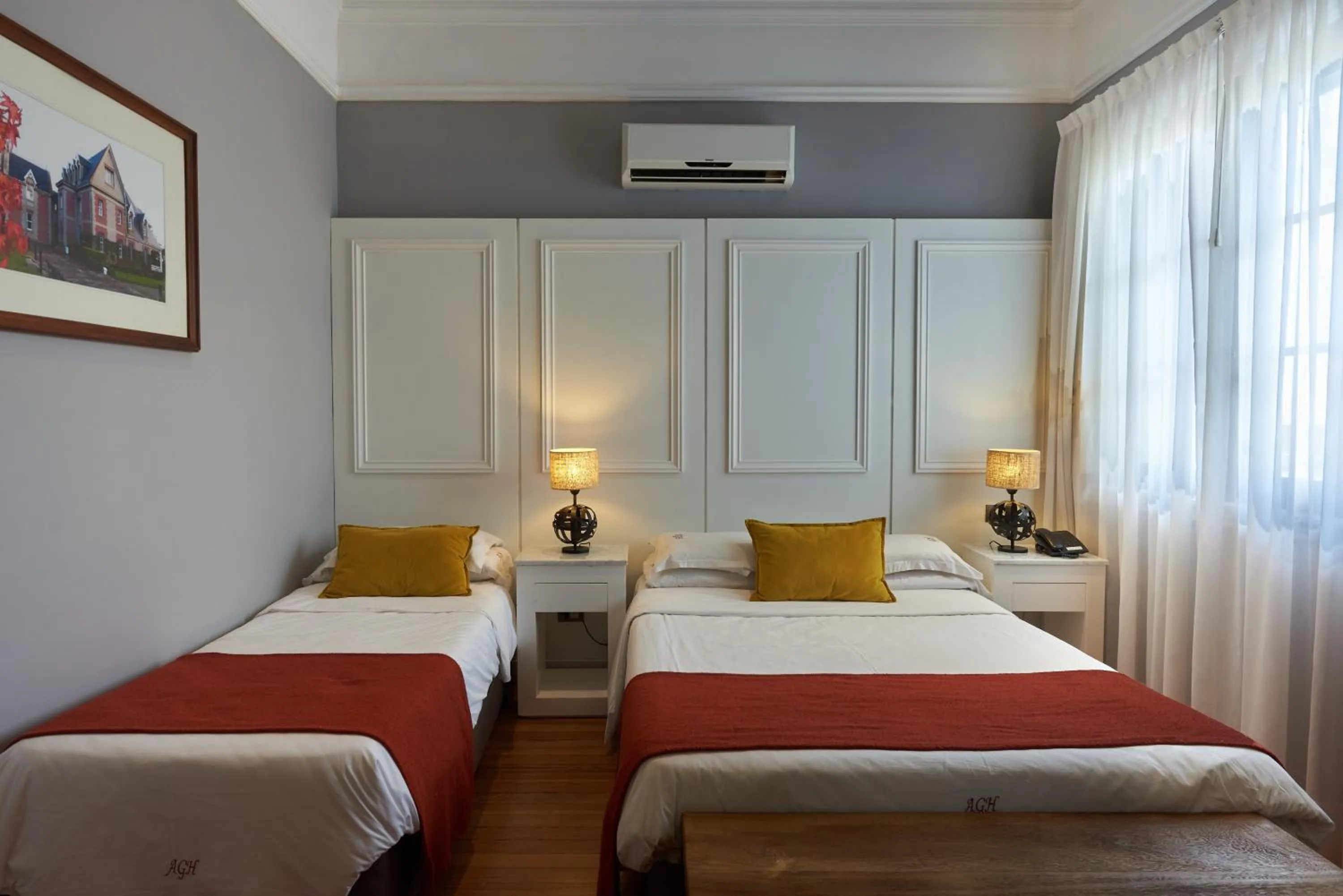 Photo of the whole room, Bed in Altos de Guemes Hotel