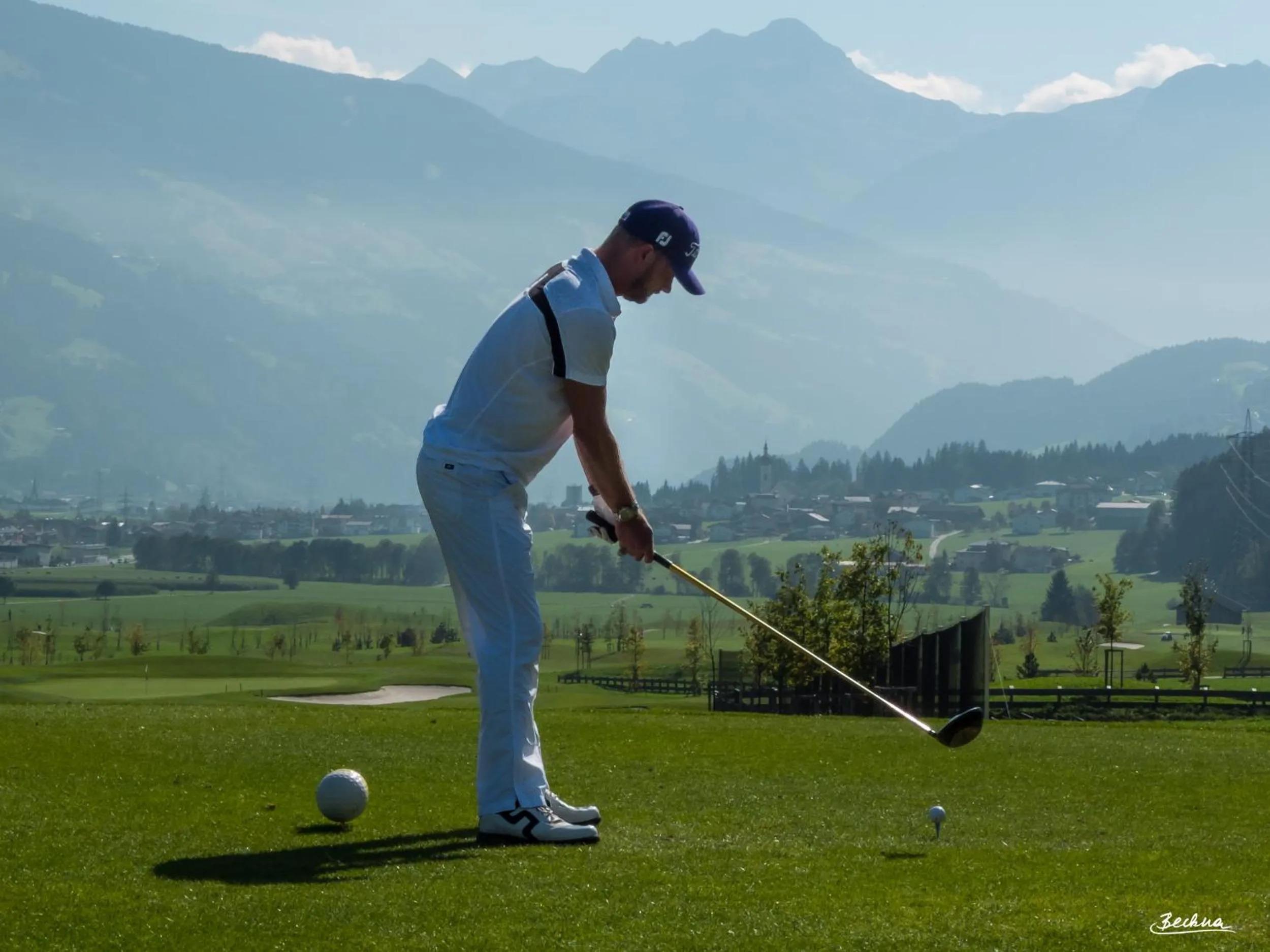 Golfcourse in Der Siegeler B&B - this lifestylehotel rocks