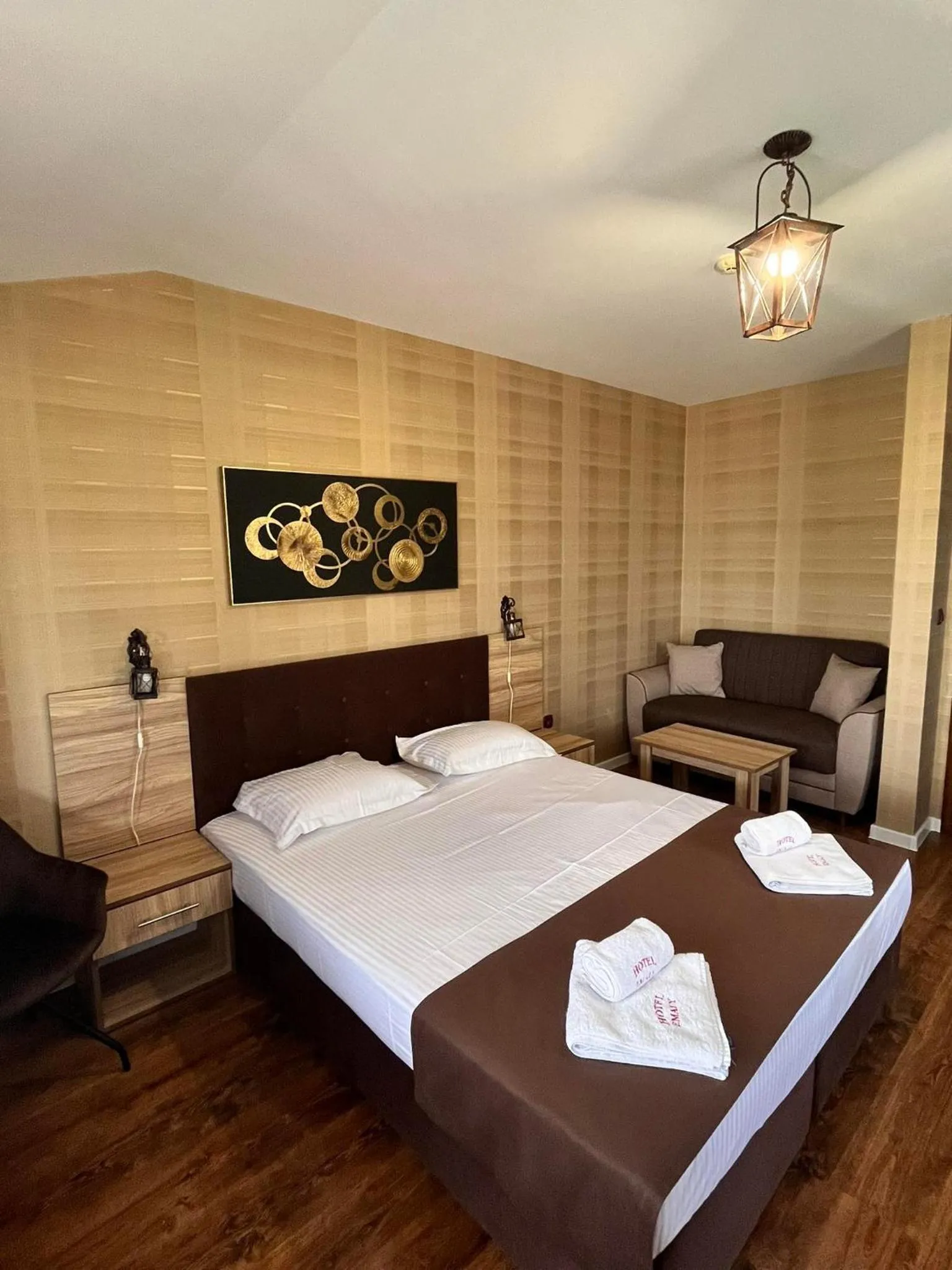 Photo of the whole room, Bed in Family Hotel Emaly 2