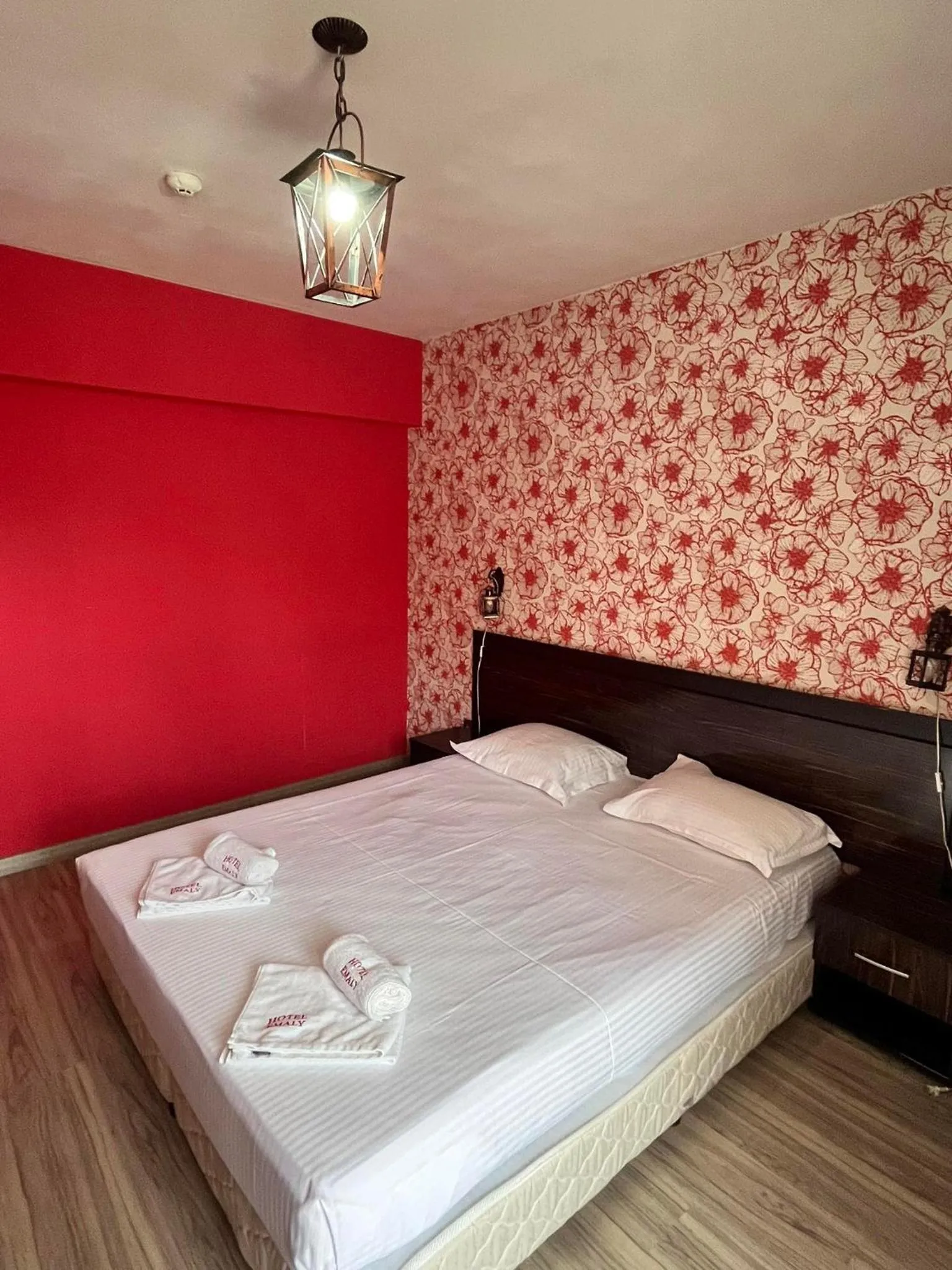 Bedroom, Bed in Family Hotel Emaly 2