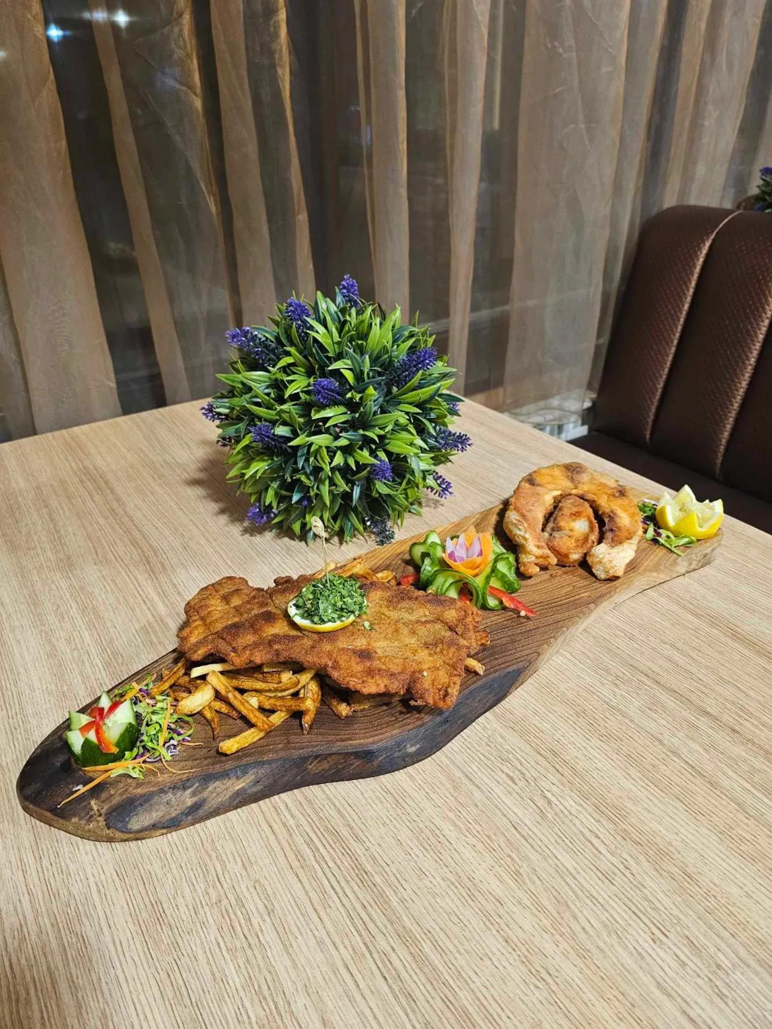 Family Hotel Emaly 2